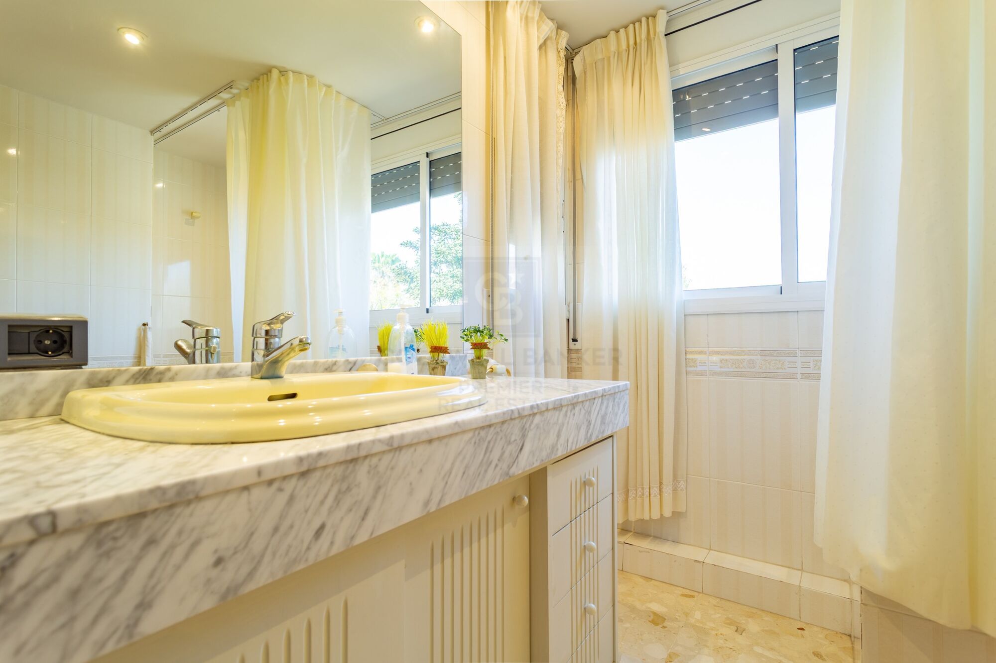 House with pool and garden in Vilafortuny