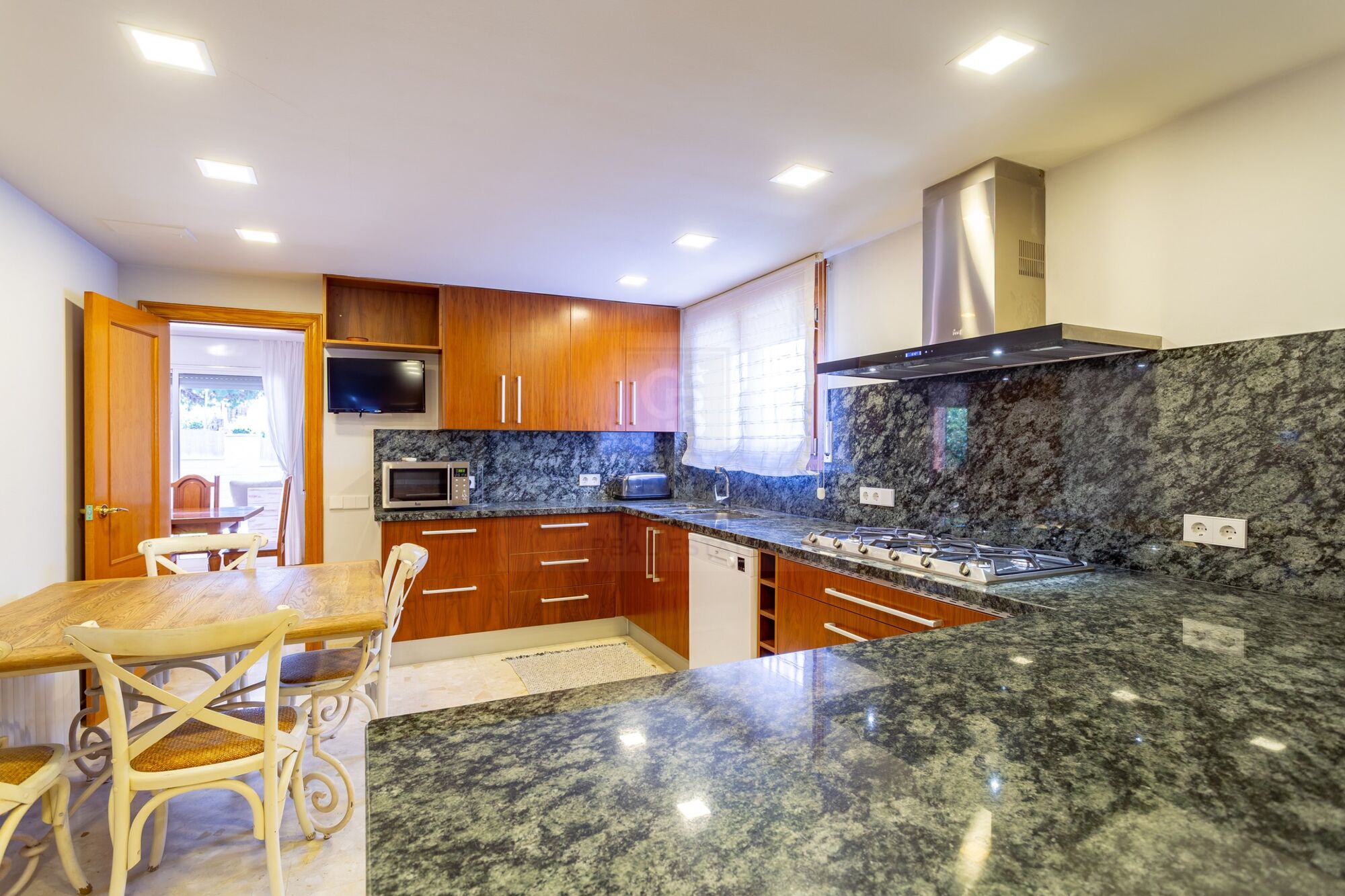 House with pool and garden in Vilafortuny