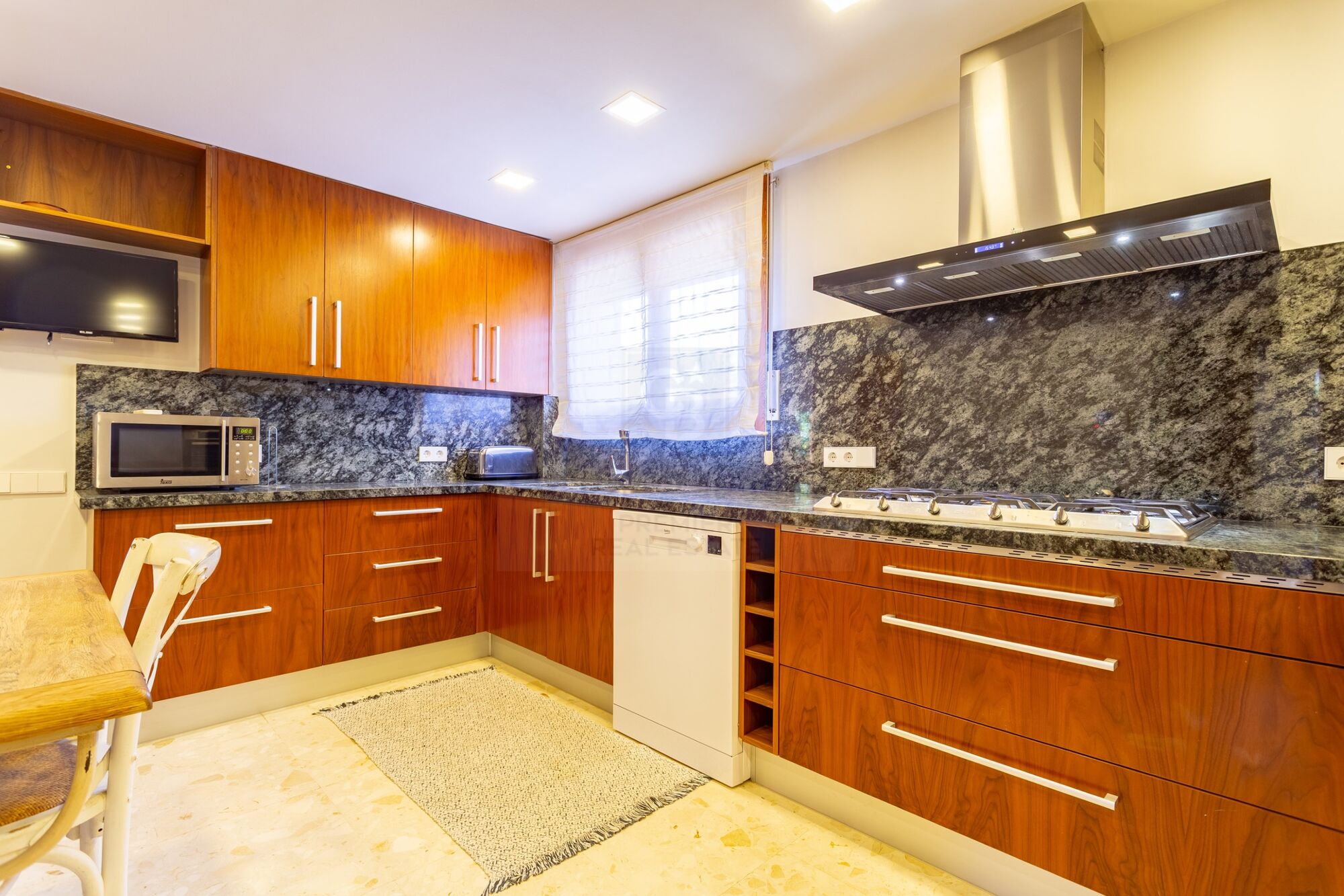 House with pool and garden in Vilafortuny