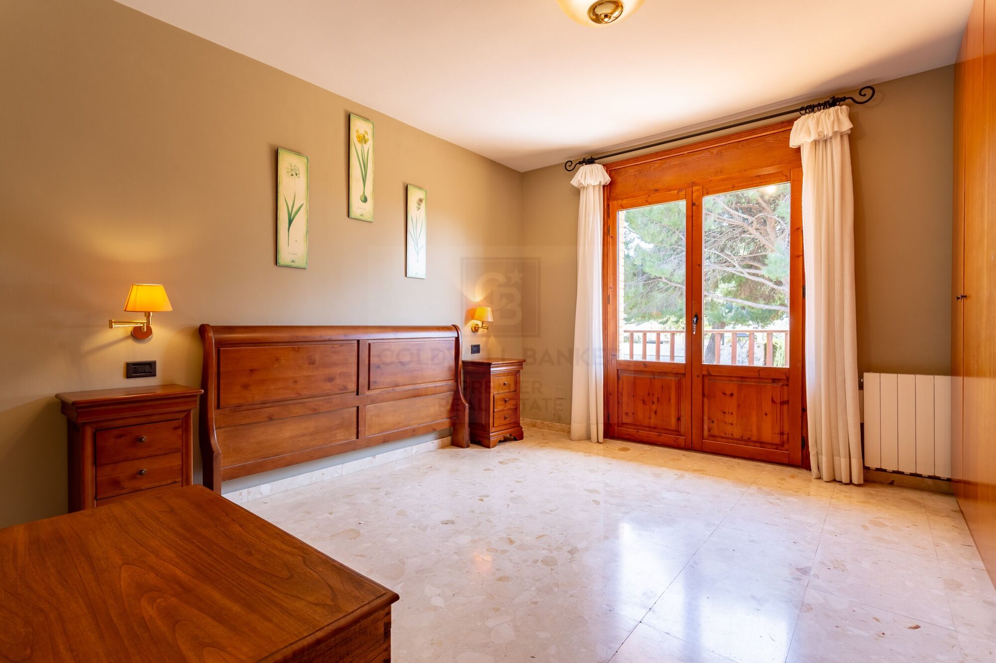 House with pool and garden in Vilafortuny