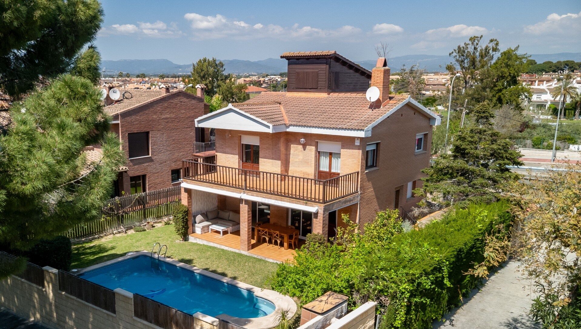 House with pool and garden in Vilafortuny