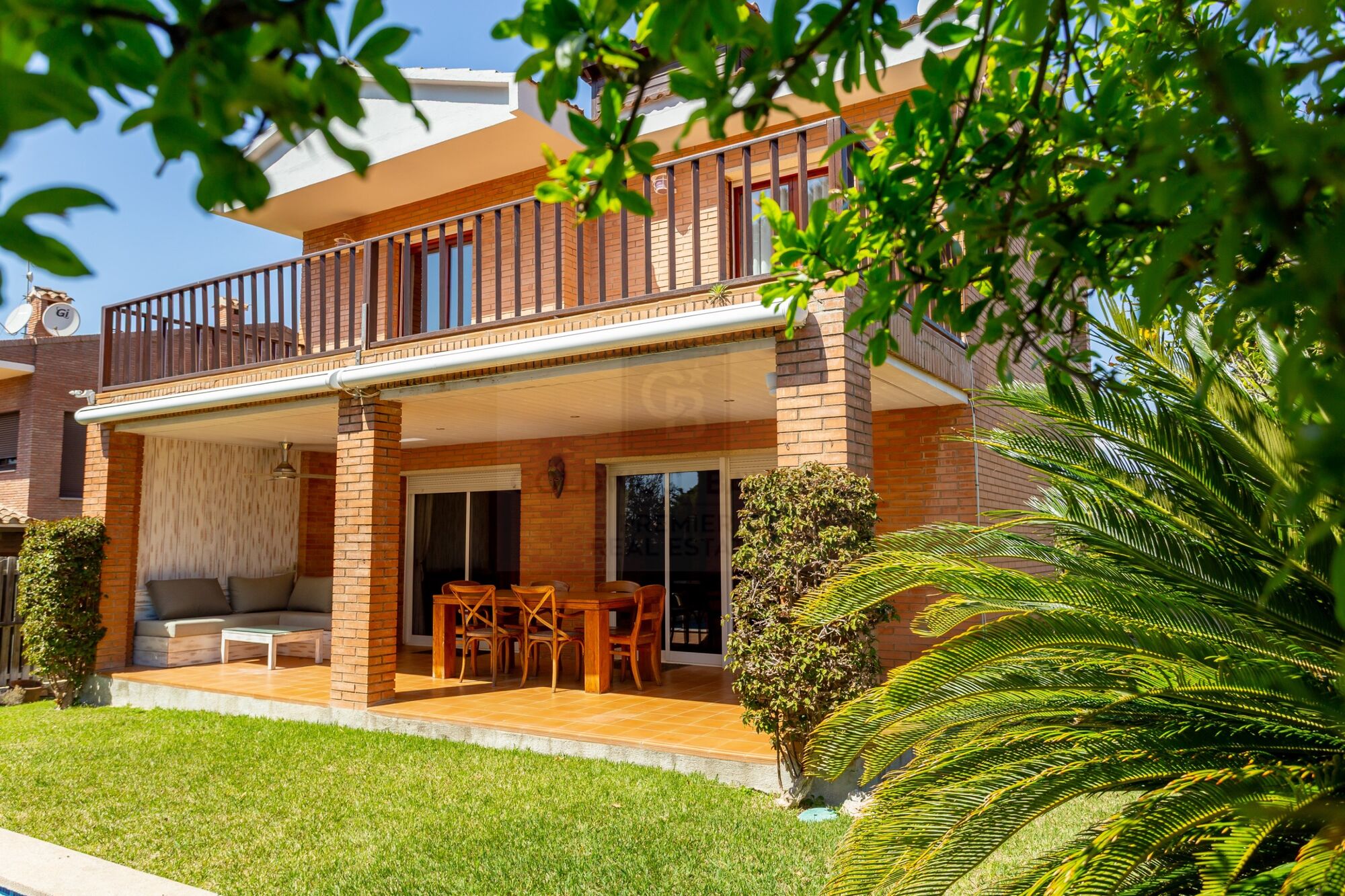 Casa con piscina y jardín en Vilafortuny