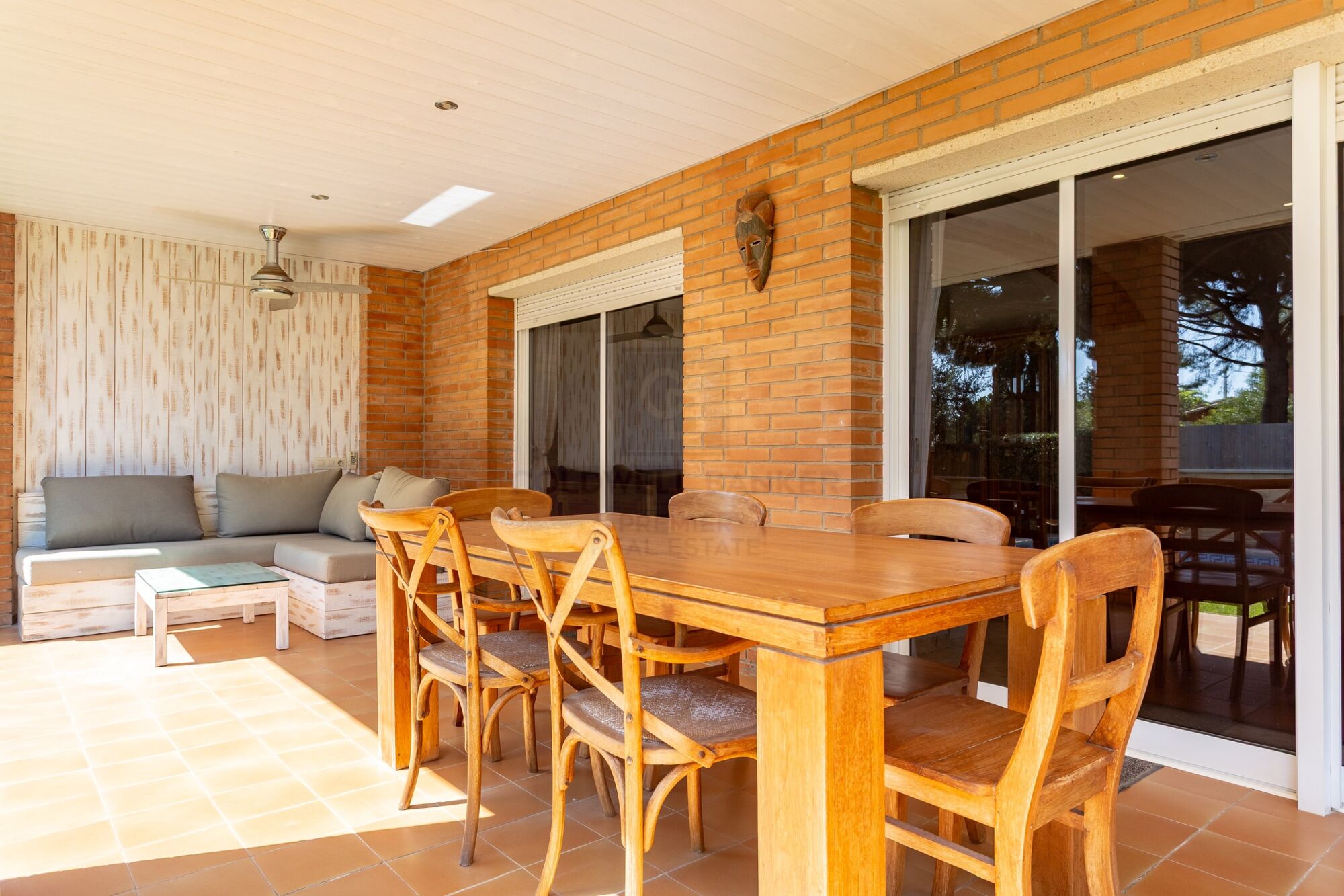 Haus mit Pool und Garten in Vilafortuny