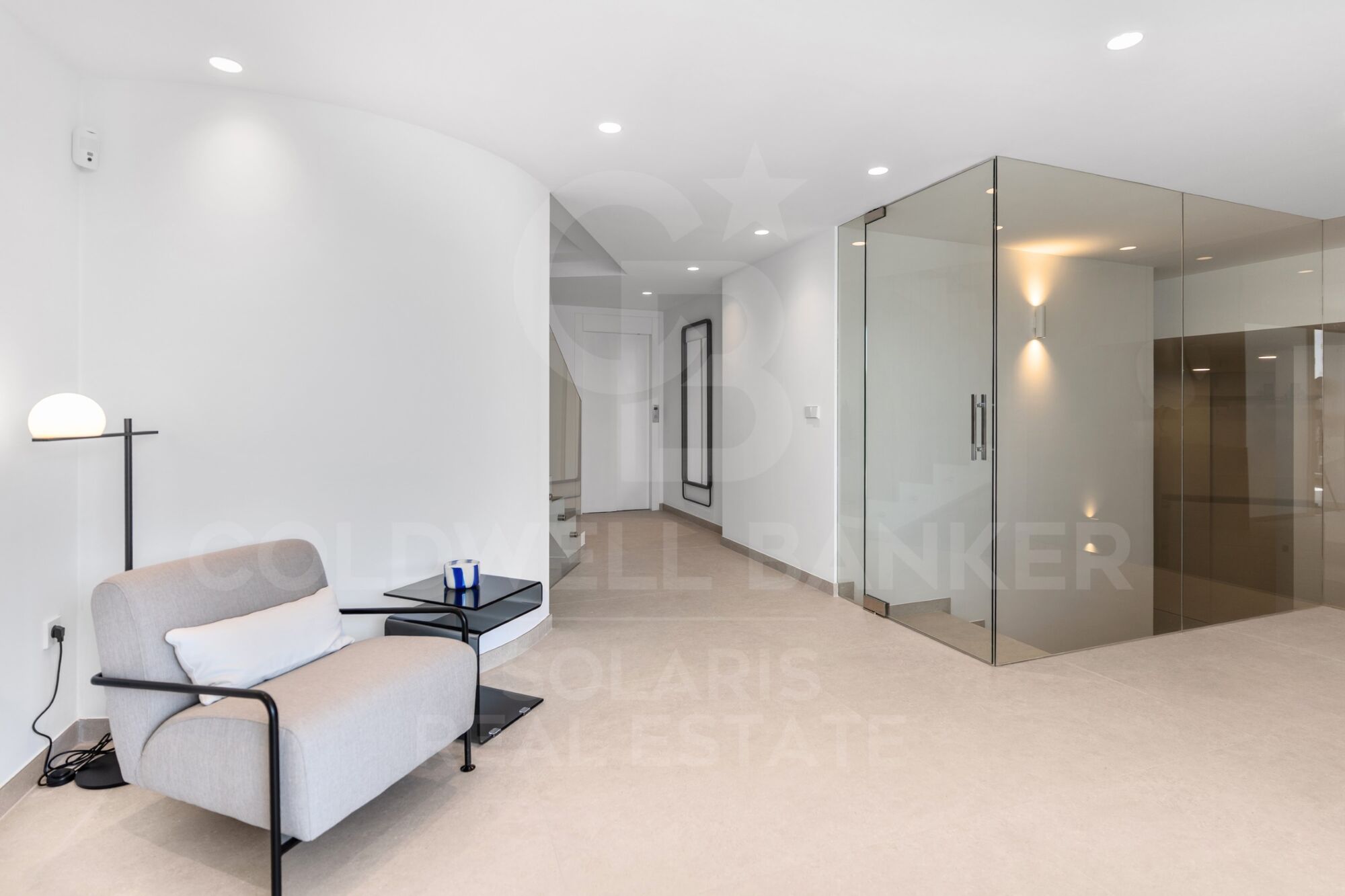 Blanc Altea 19: bright architecture with a Mediterranean soul