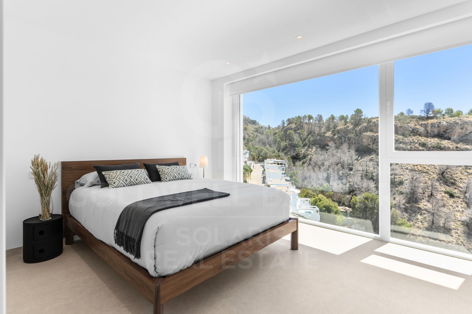 Blanc Altea 19: bright architecture with a Mediterranean soul