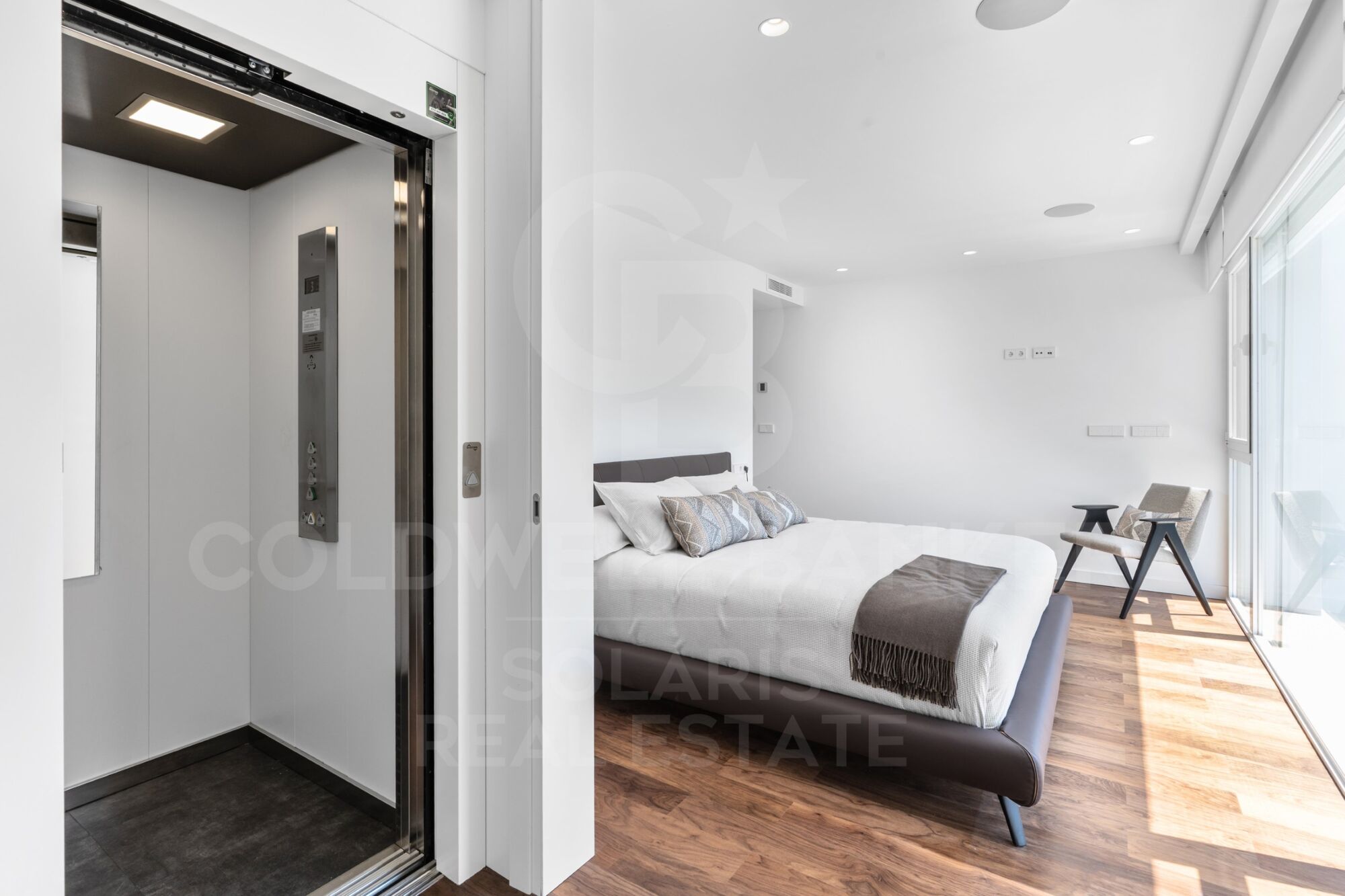 Blanc Altea 19: bright architecture with a Mediterranean soul