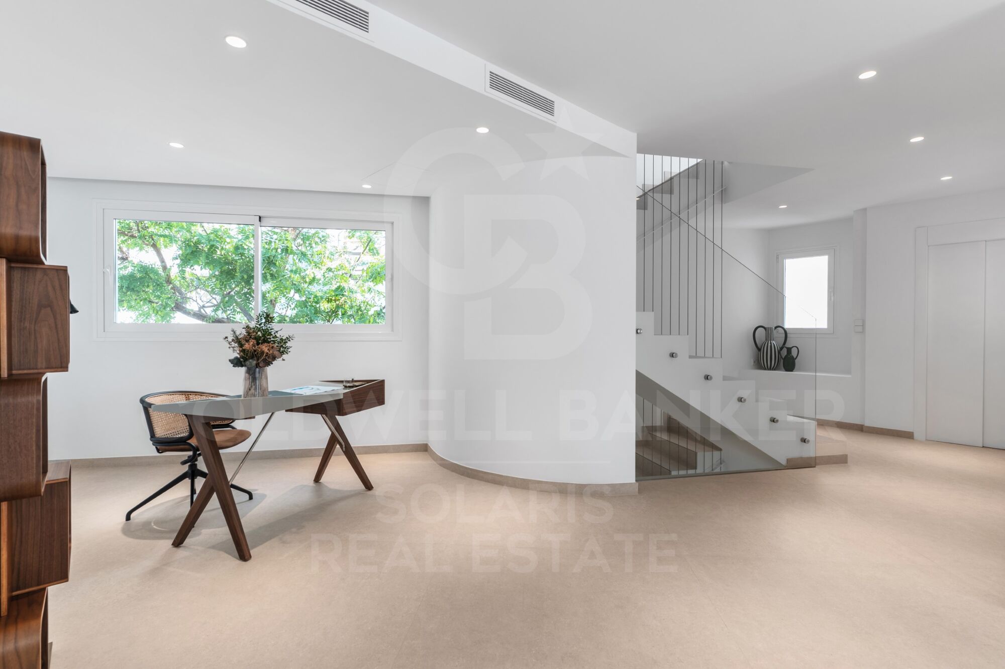 Blanc Altea 19: bright architecture with a Mediterranean soul