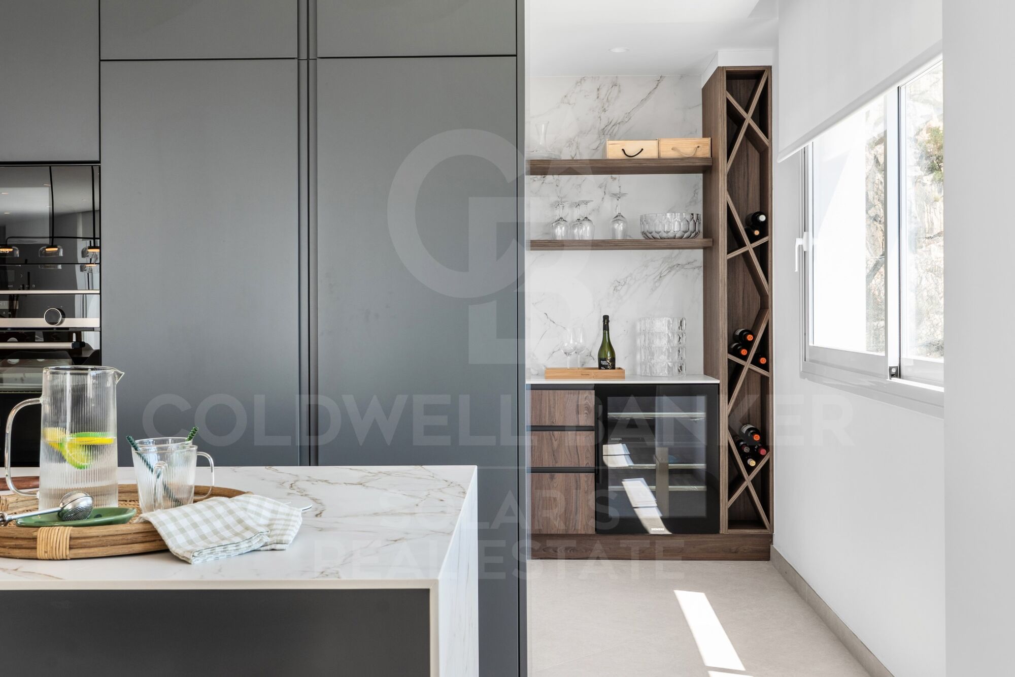 Blanc Altea 19: bright architecture with a Mediterranean soul