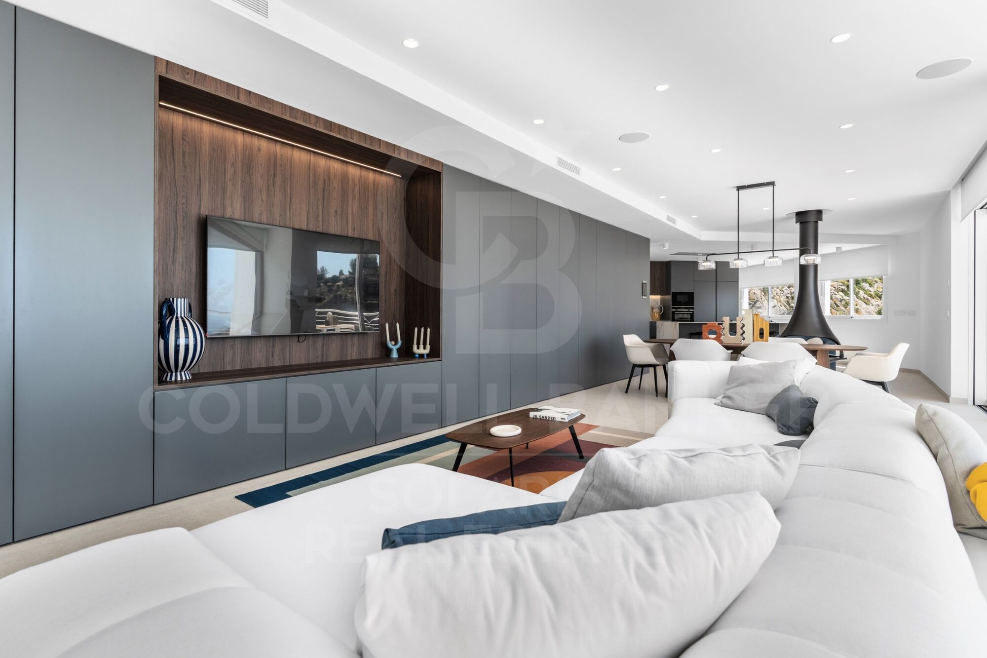 Blanc Altea 19: helle Architektur mit mediterraner Seele