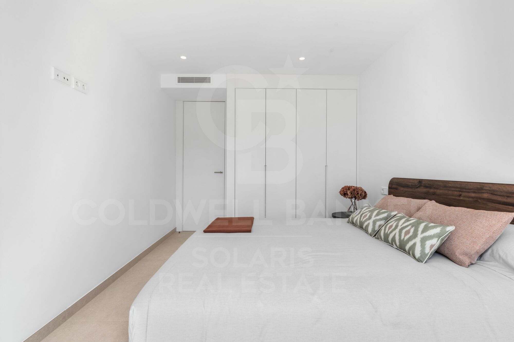 Blanc Altea 19 : une architecture lumineuse à l'âme méditerranéenne