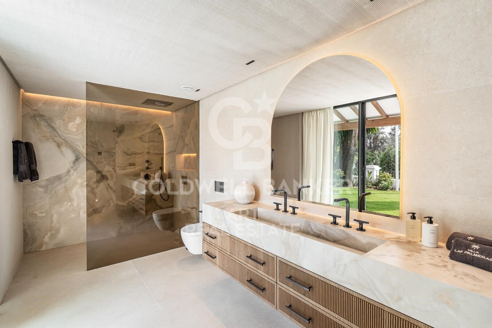 Elegant villa that blends tradition with modern living in Las Brisas, Nueva Andalucía, Marbella