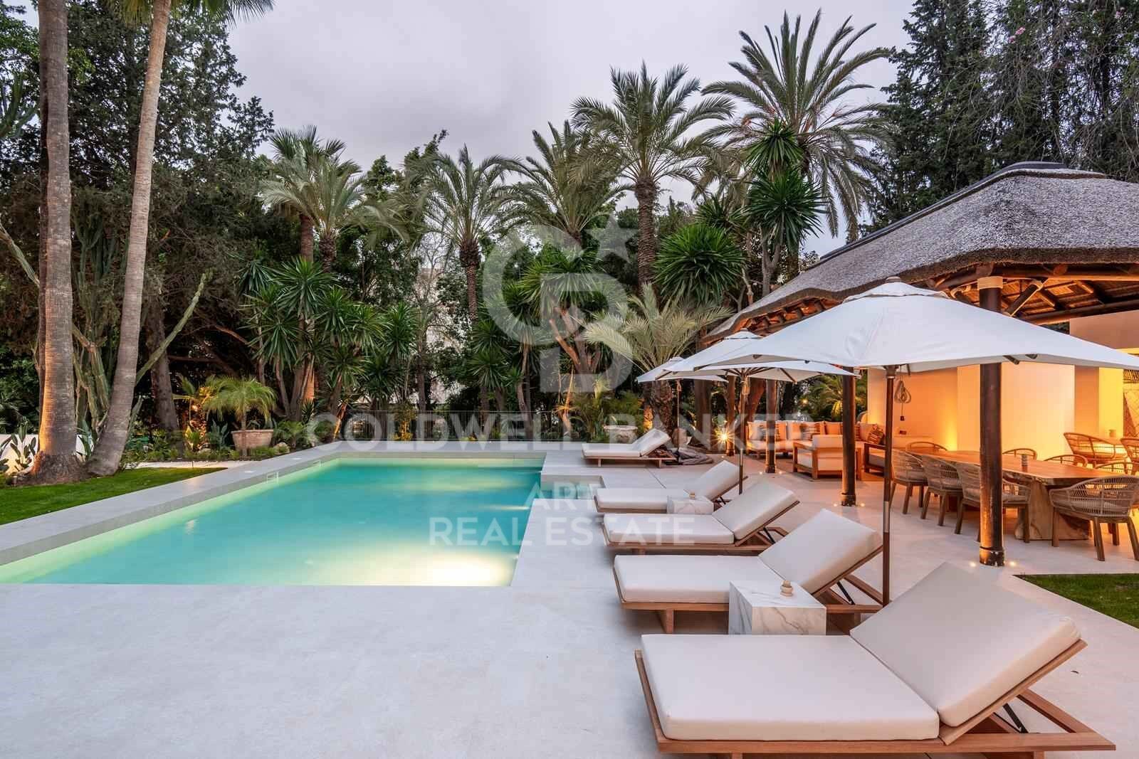 Une villa elegante qui allie tradition et vie moderne à Las Brisas, Nueva Andalucía, Marbella