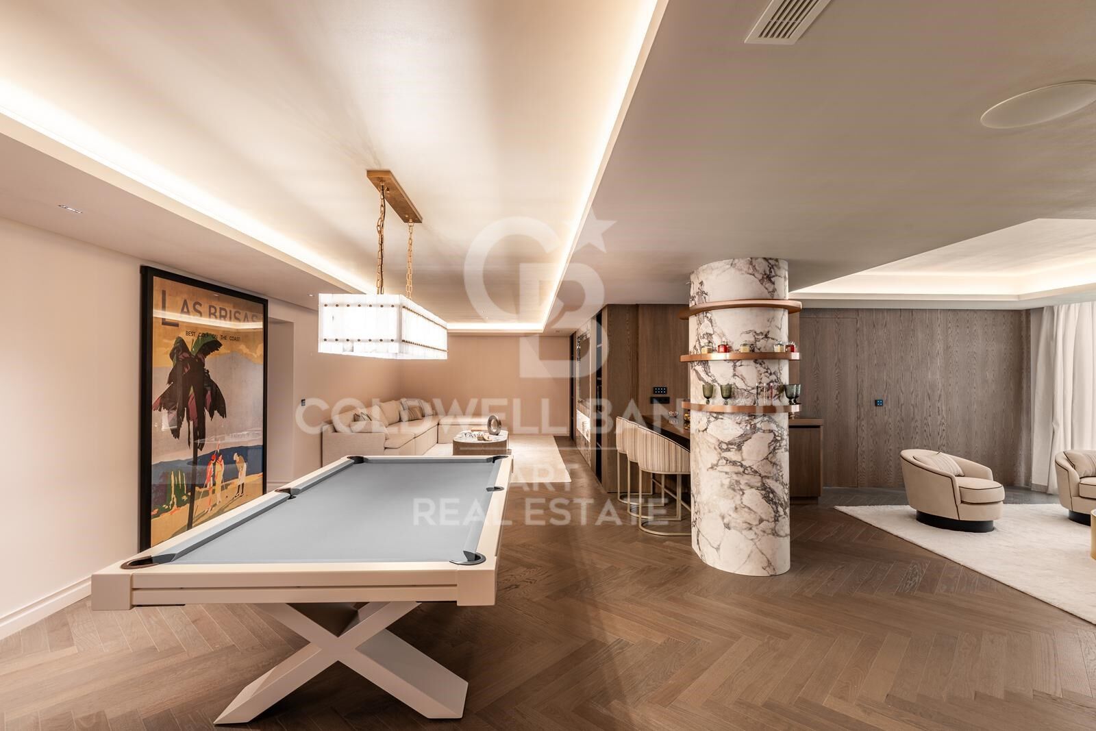 Villa elegante que fusiona tradición y modernidad en Las Brisas, Nueva Andalucía, Marbella