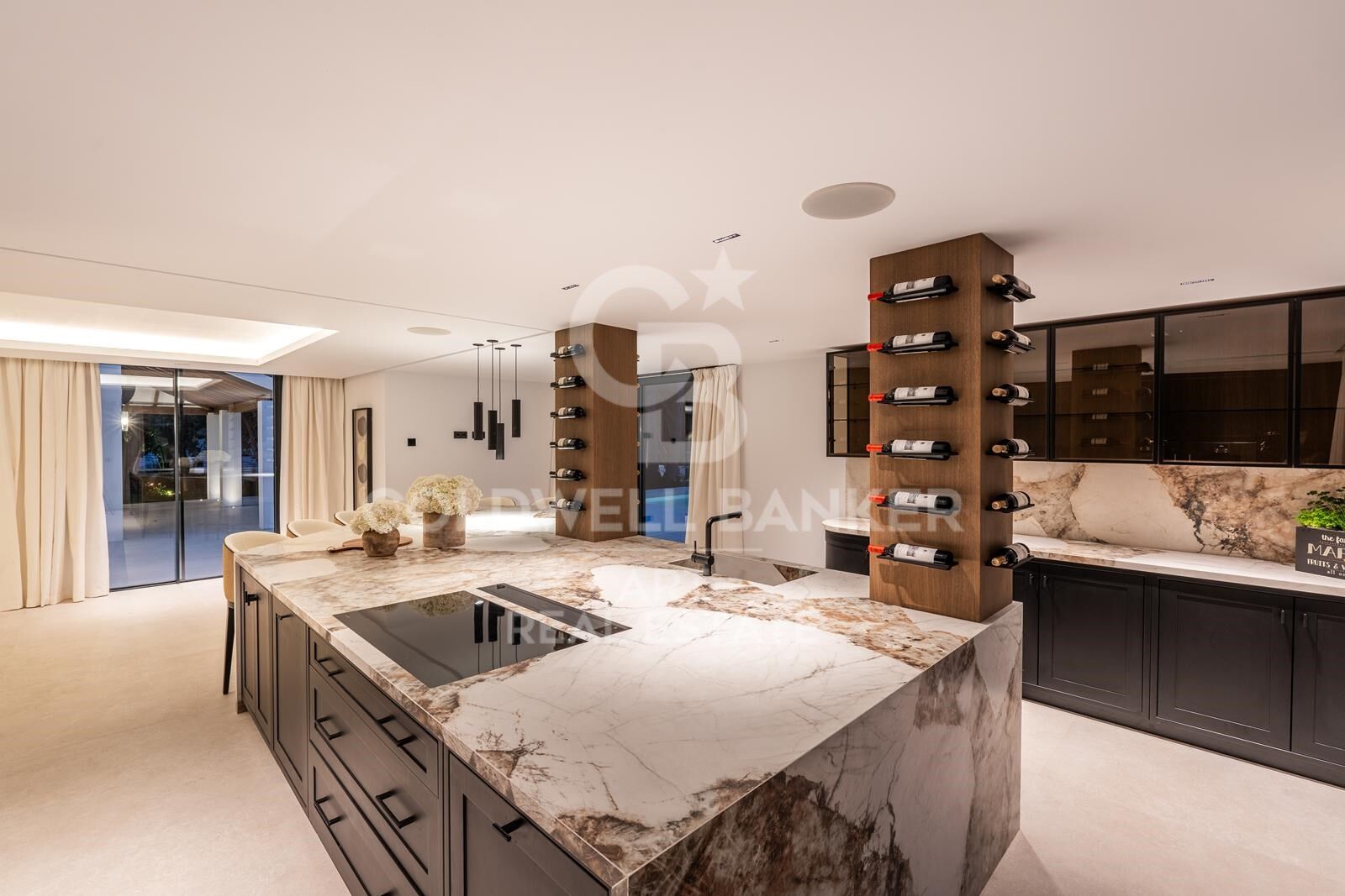 Elegant villa that blends tradition with modern living in Las Brisas, Nueva Andalucía, Marbella