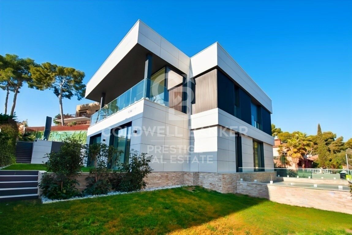 Modern luxury villa in Castelldefels,Barcelona