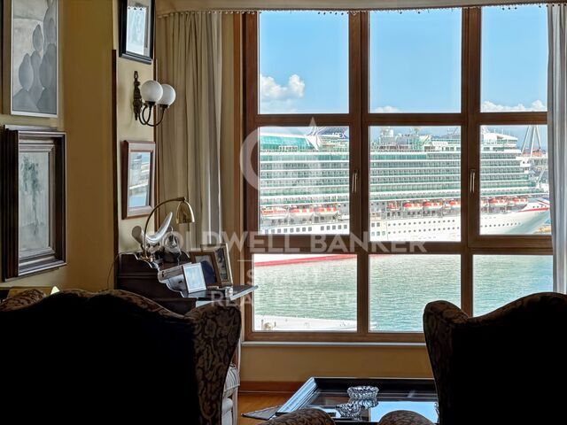 Magnífico piso con vistas despejadas al puerto
