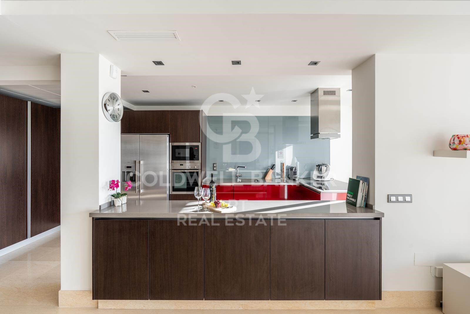 Impecable apartamento de 3 dormitorios con vistas al mar y la montaña en Los Arrayanes Golf