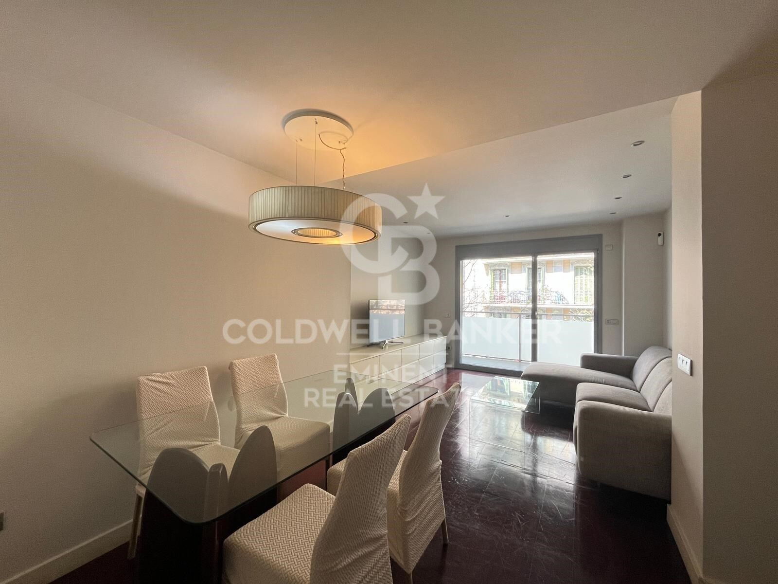 Renovated and furnished apartment in La Antiga Esquerra