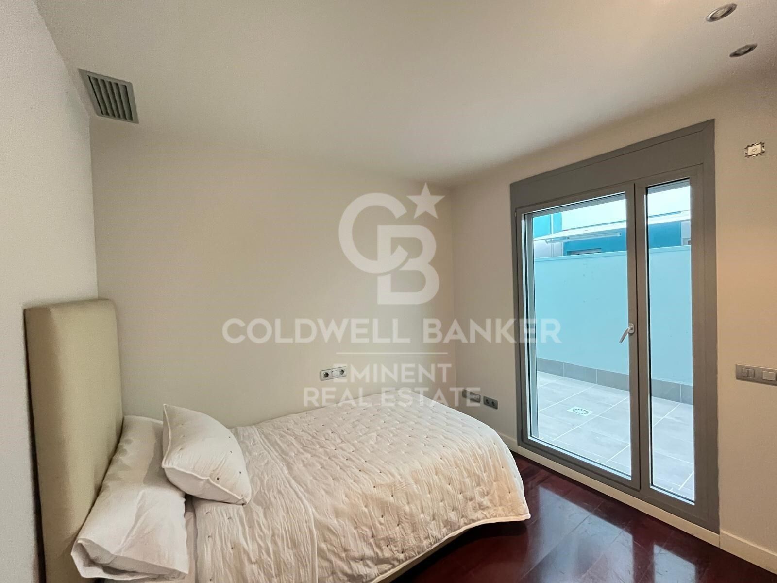 Renovated and furnished apartment in La Antiga Esquerra