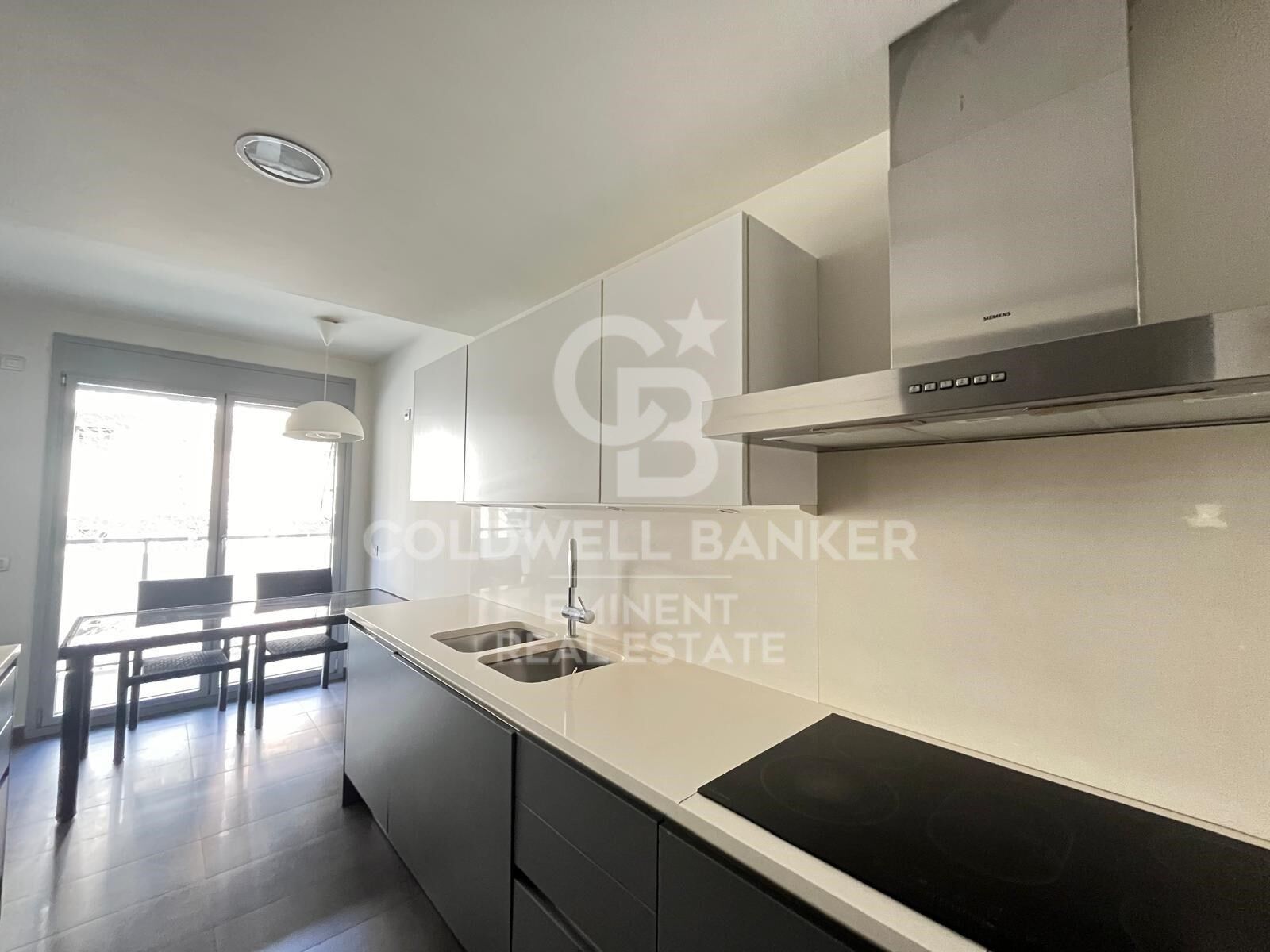 Renovated and furnished apartment in La Antiga Esquerra