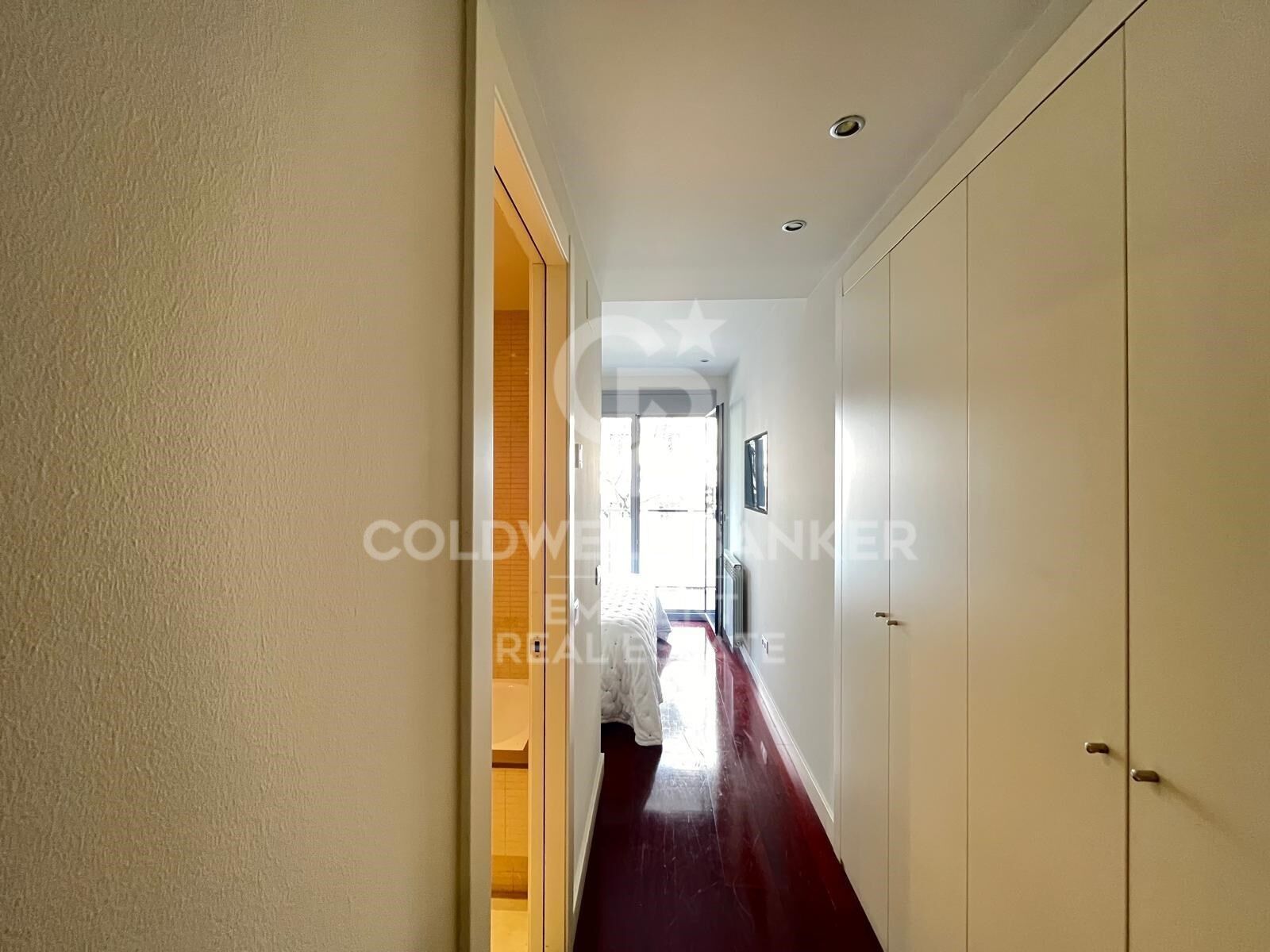 Renovated and furnished apartment in La Antiga Esquerra