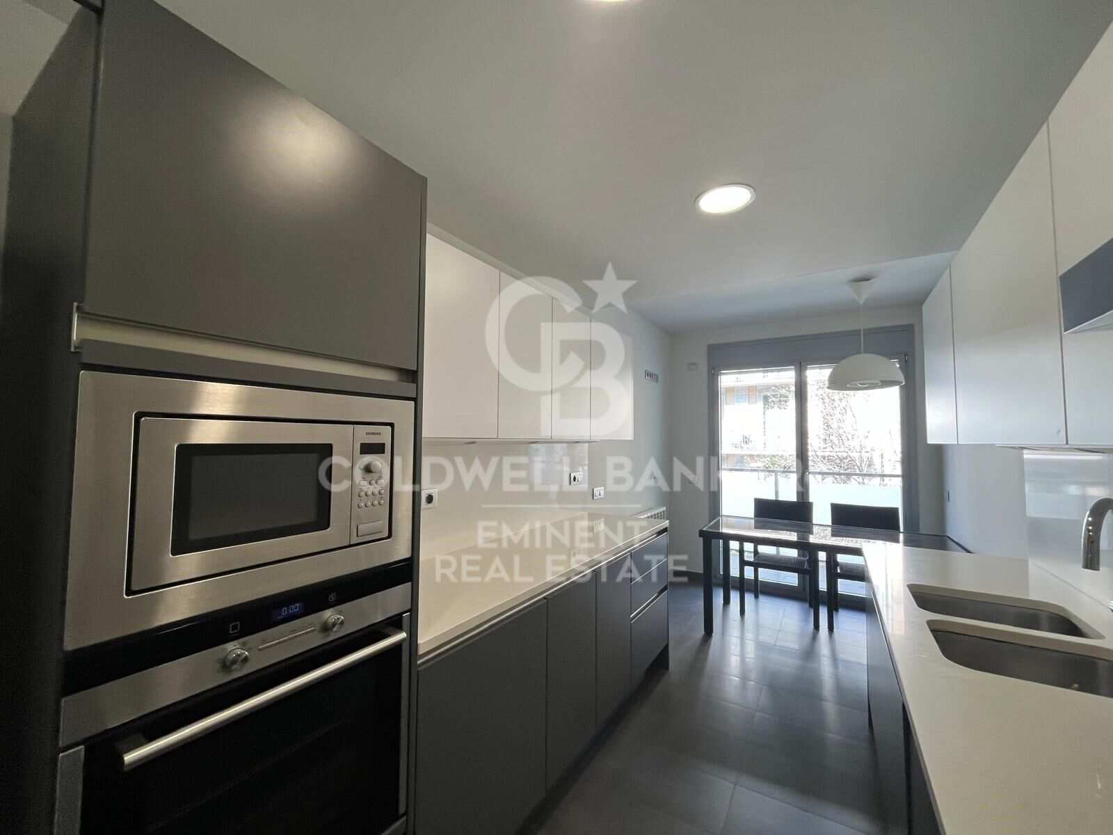 Appartement rénové et meublé à La Antiga Esquerra