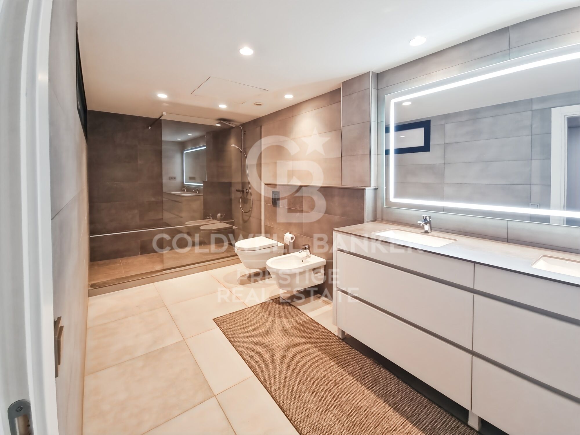 Dúplex con terraza en Castelldefels