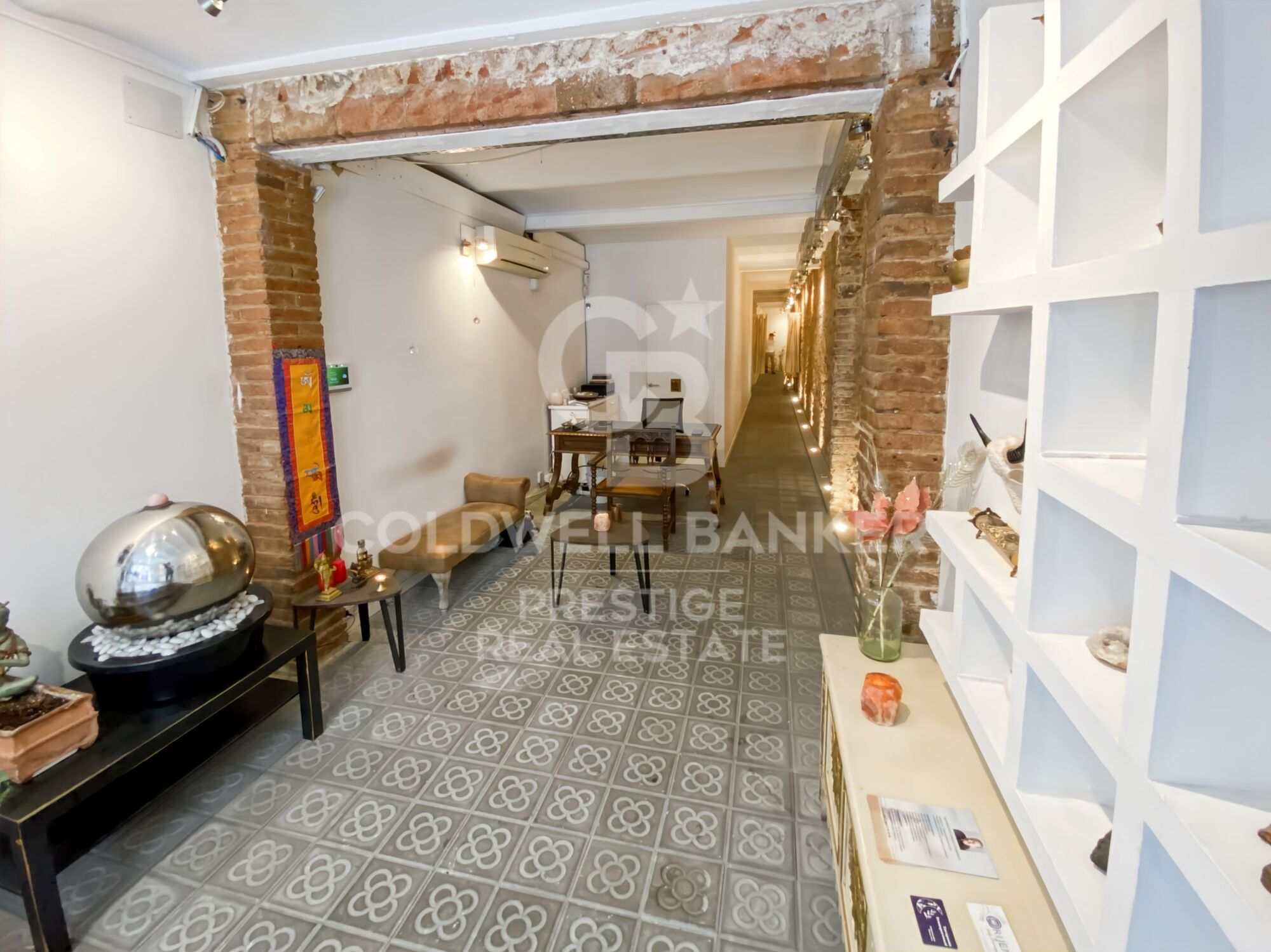Charming commercial space in the heart of Barcelona's Eixample district