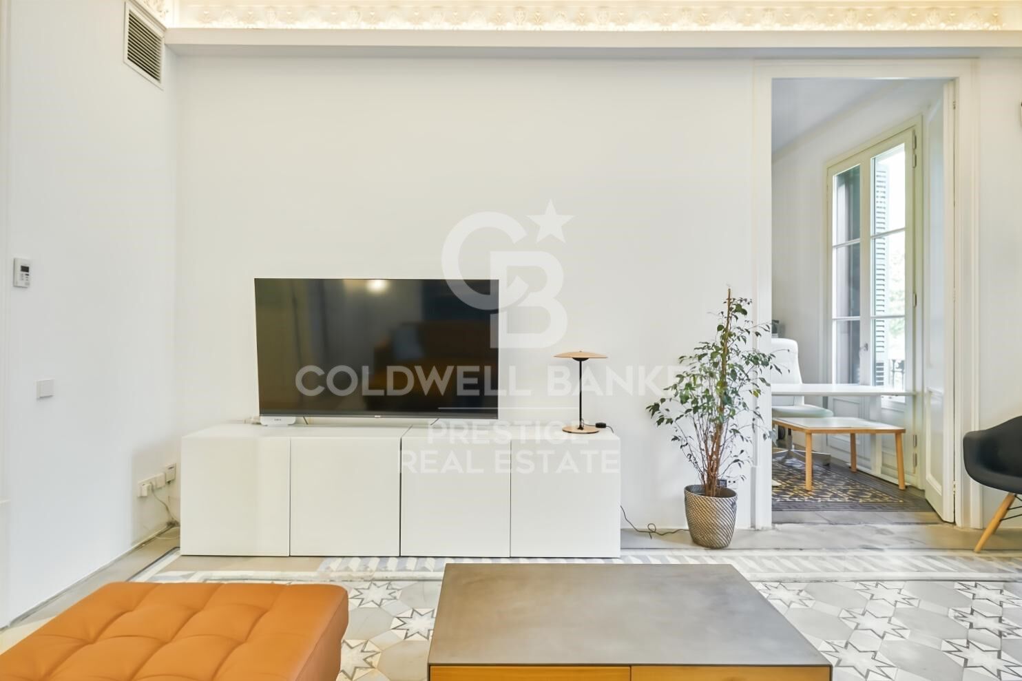 Piso luminoso de tres habitaciones reformado en el Eixample Derecho de Barcelona