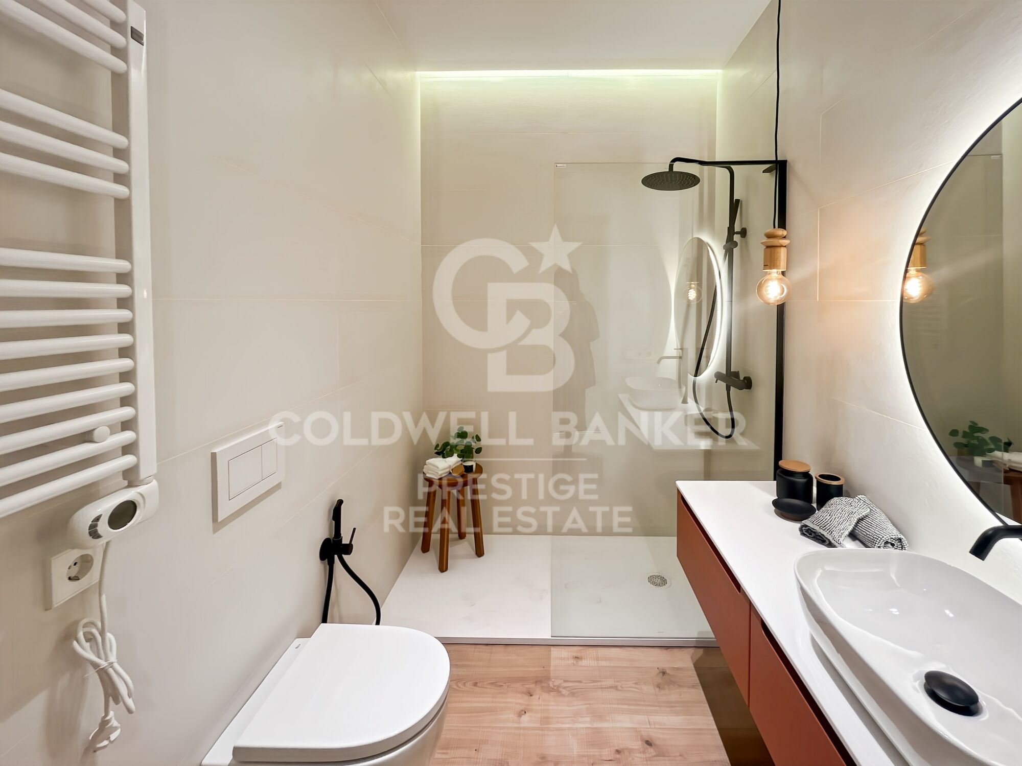 For sale refurbished flat in Eixample Izquierdo ,Barcelona