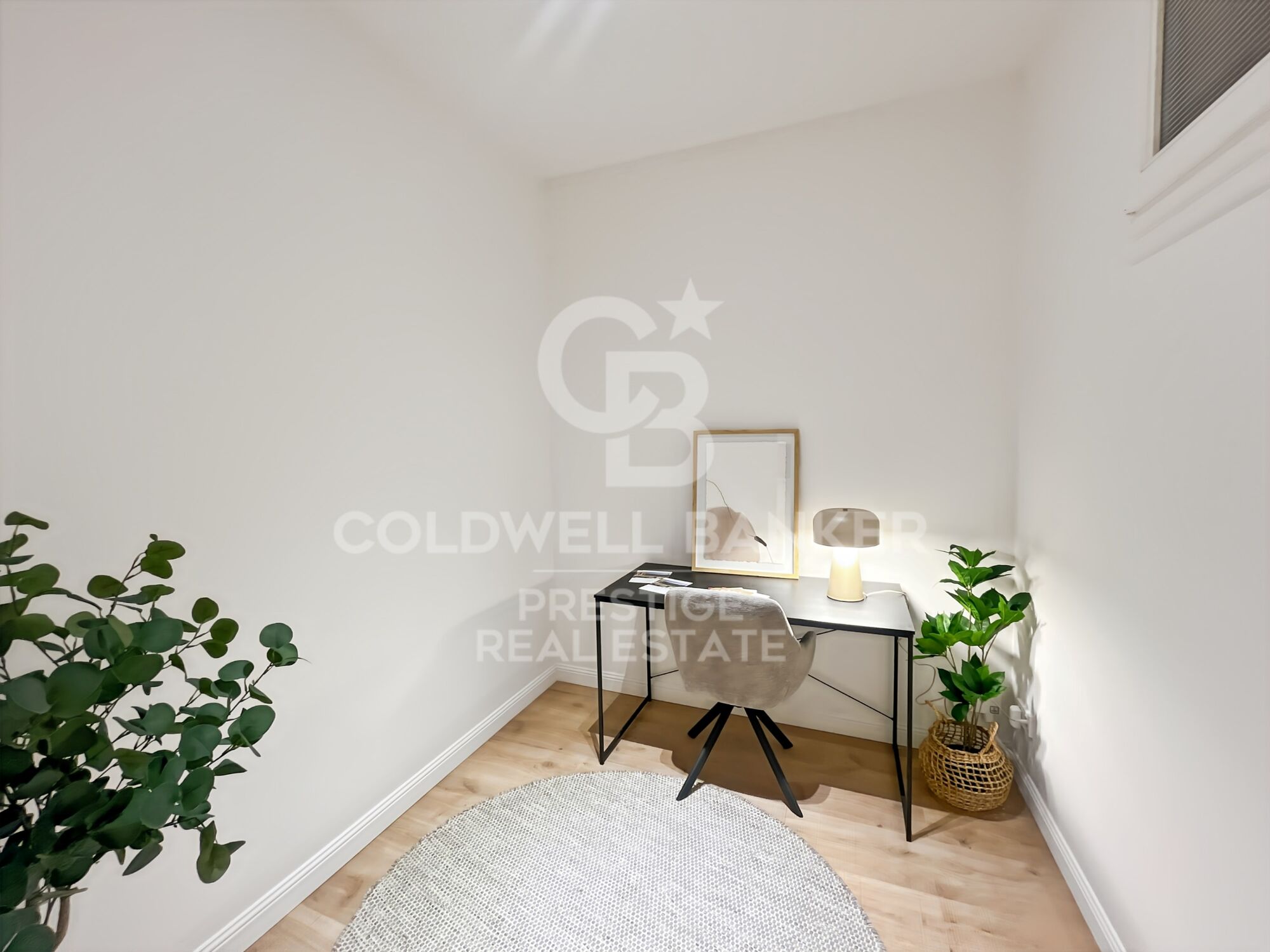 Zu verkaufen renovierte Wohnung in Eixample Izquierdo , Barcelona