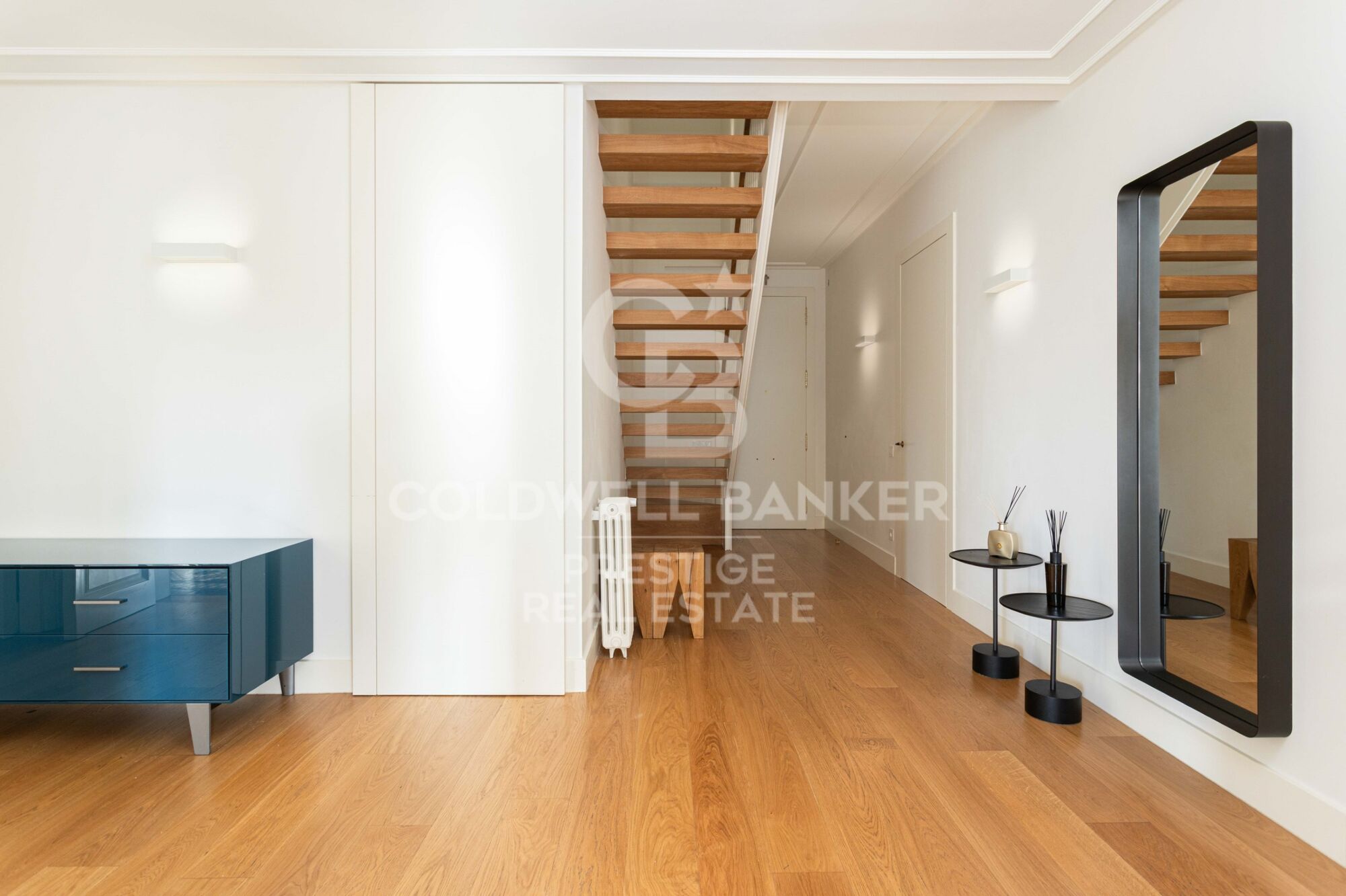 Penthouse à vendre dans un immeuble moderniste à L'Eixample Derecho