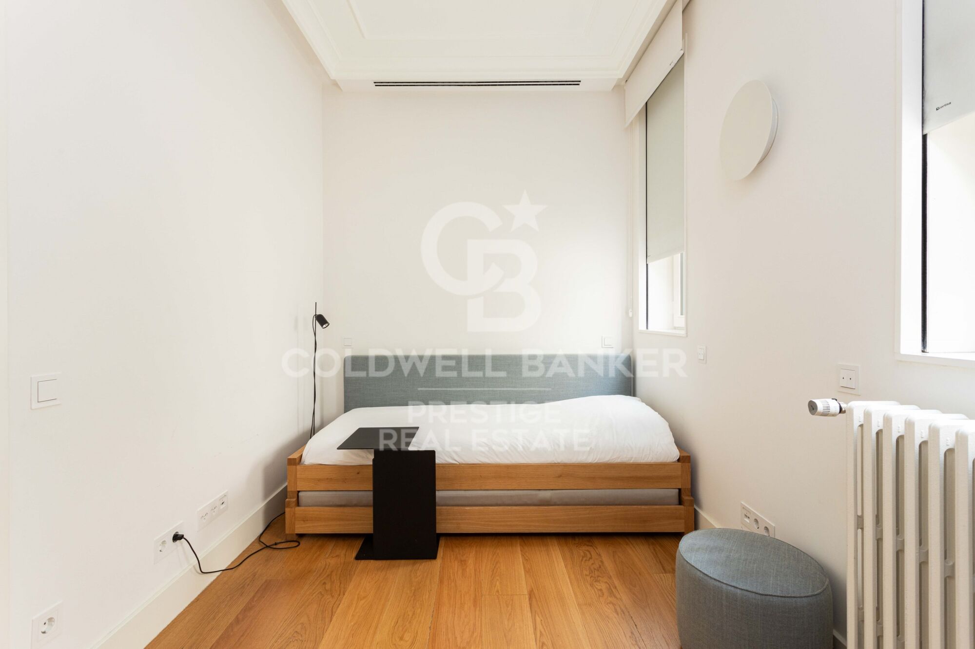 Penthouse à vendre dans un immeuble moderniste à L'Eixample Derecho