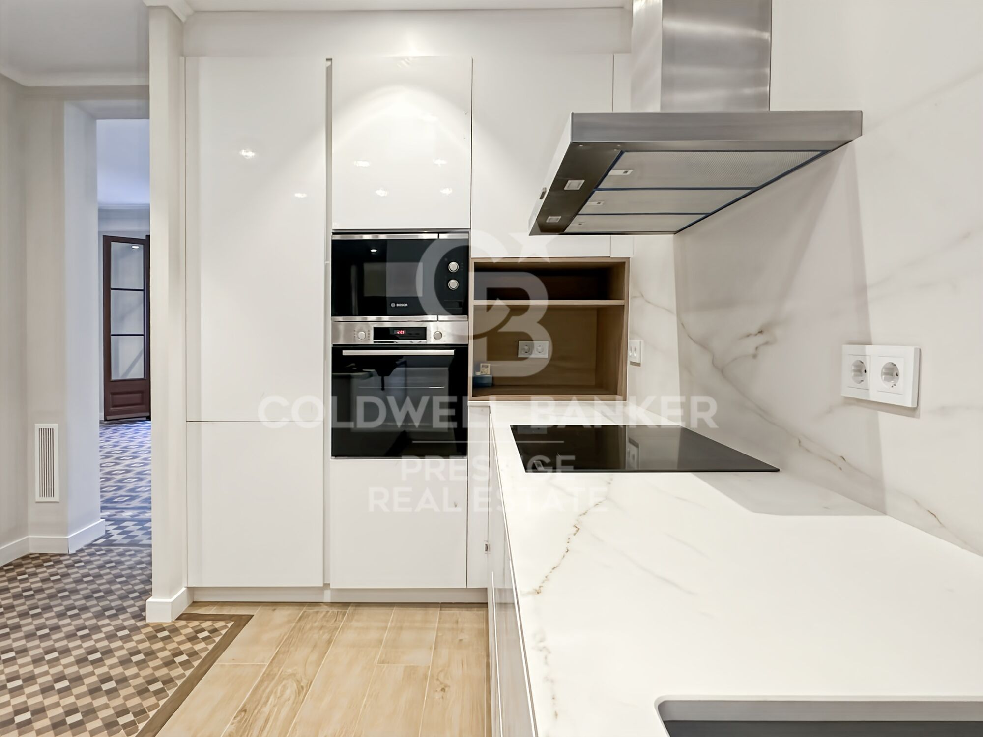 High-floor 160 m² apartment, newly renovated in the Eixample, Barcelona