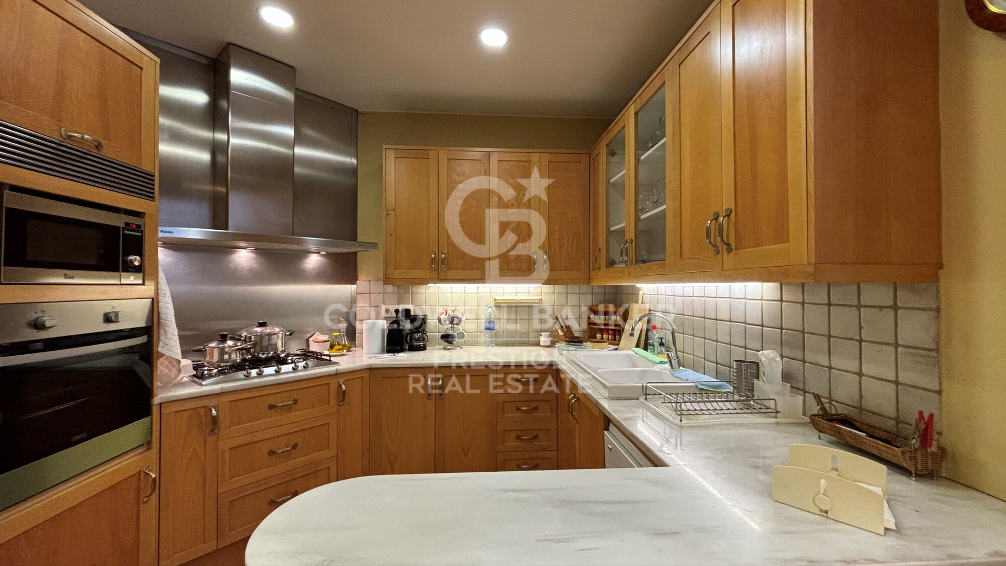 Beeindruckende Wohnung in einem Modernistischen Gebäude im Eixample