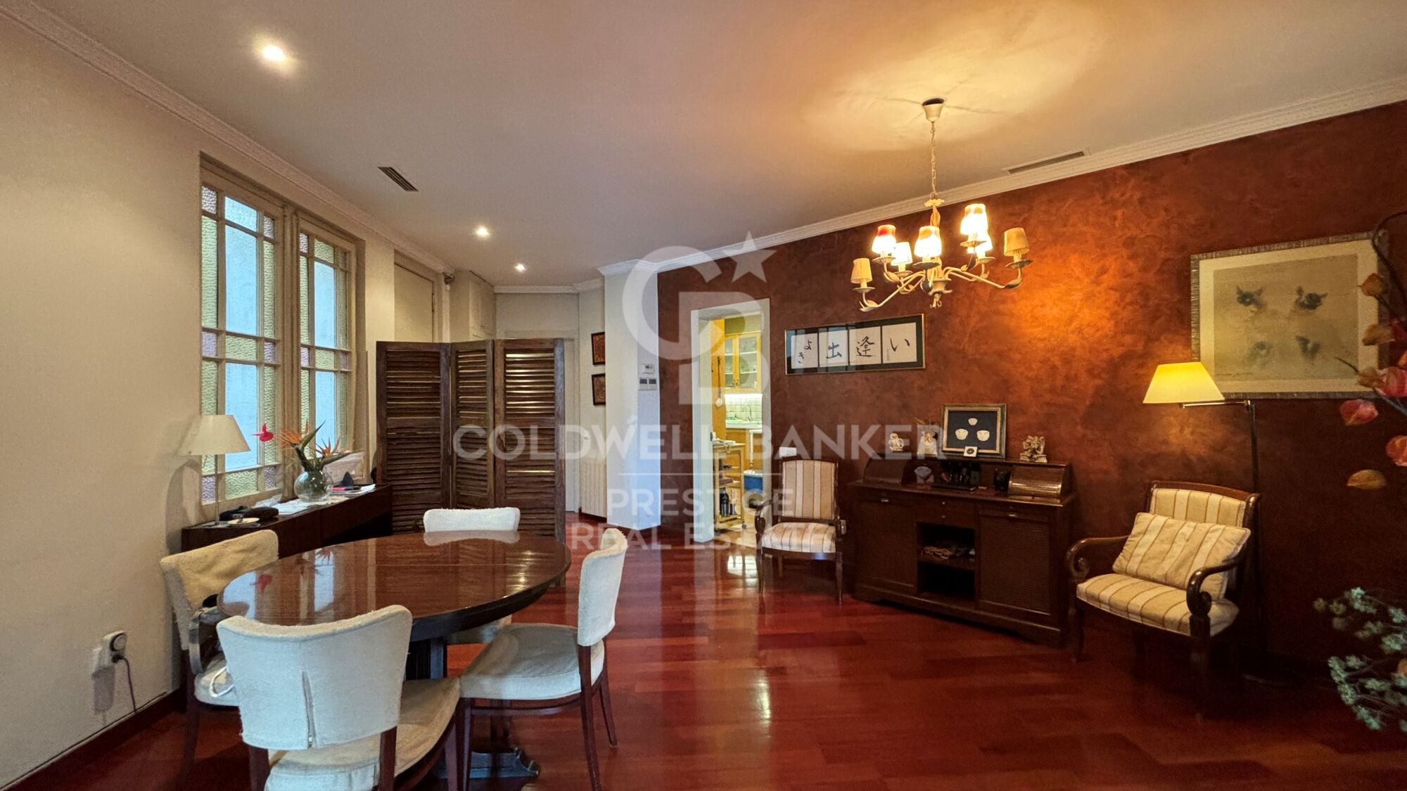 Beeindruckende Wohnung in einem Modernistischen Gebäude im Eixample