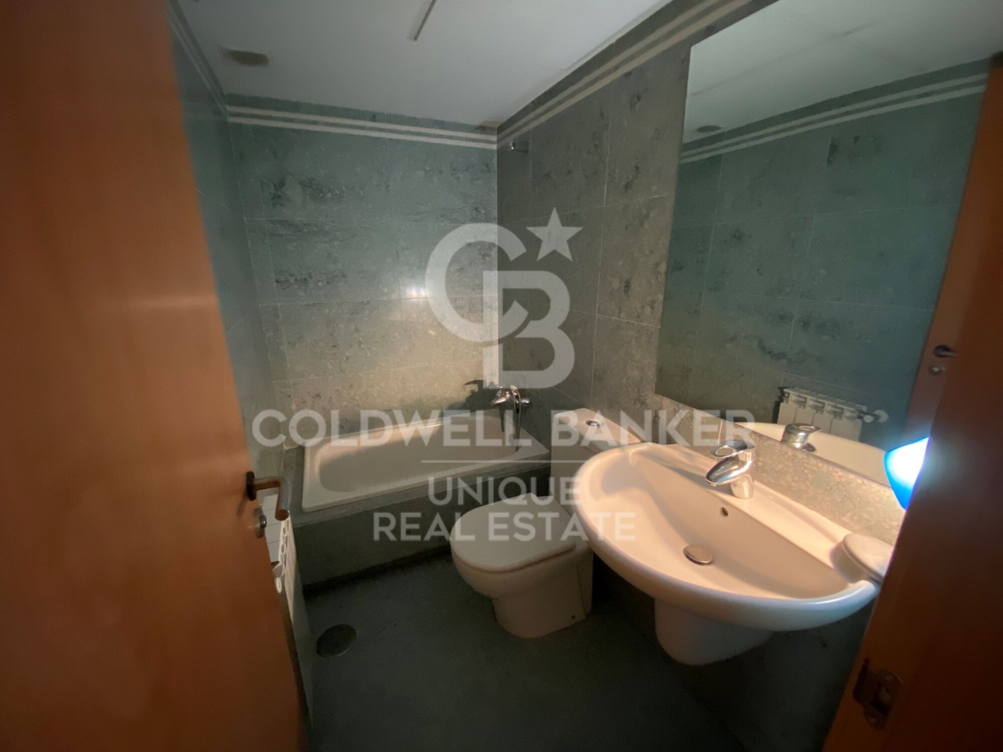 Penthouse with panoramic terrace in Salamanca