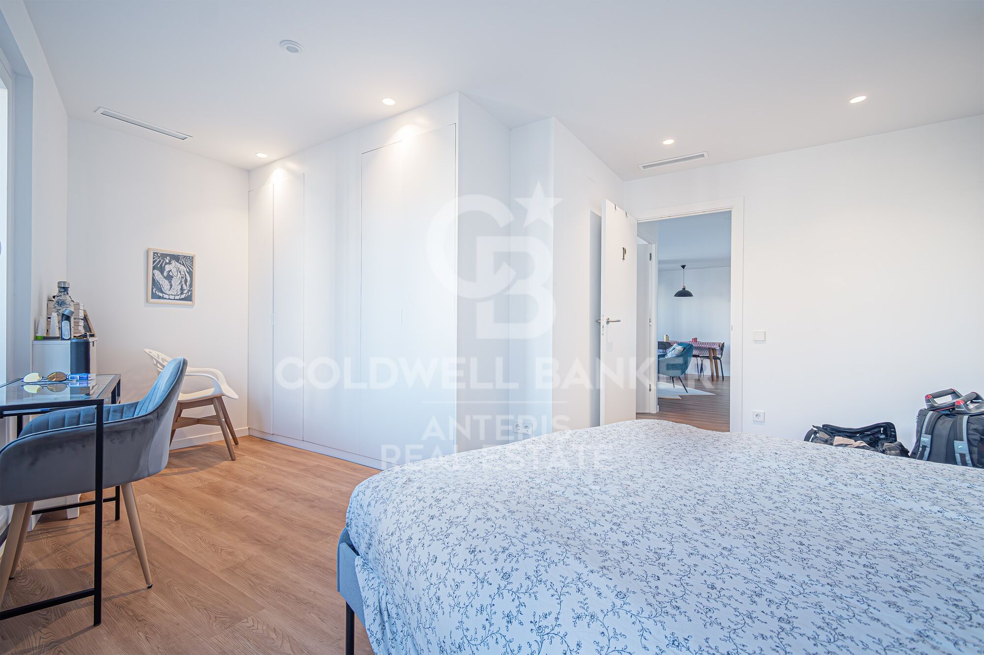 Ático reformado en Plaza Urquinaona