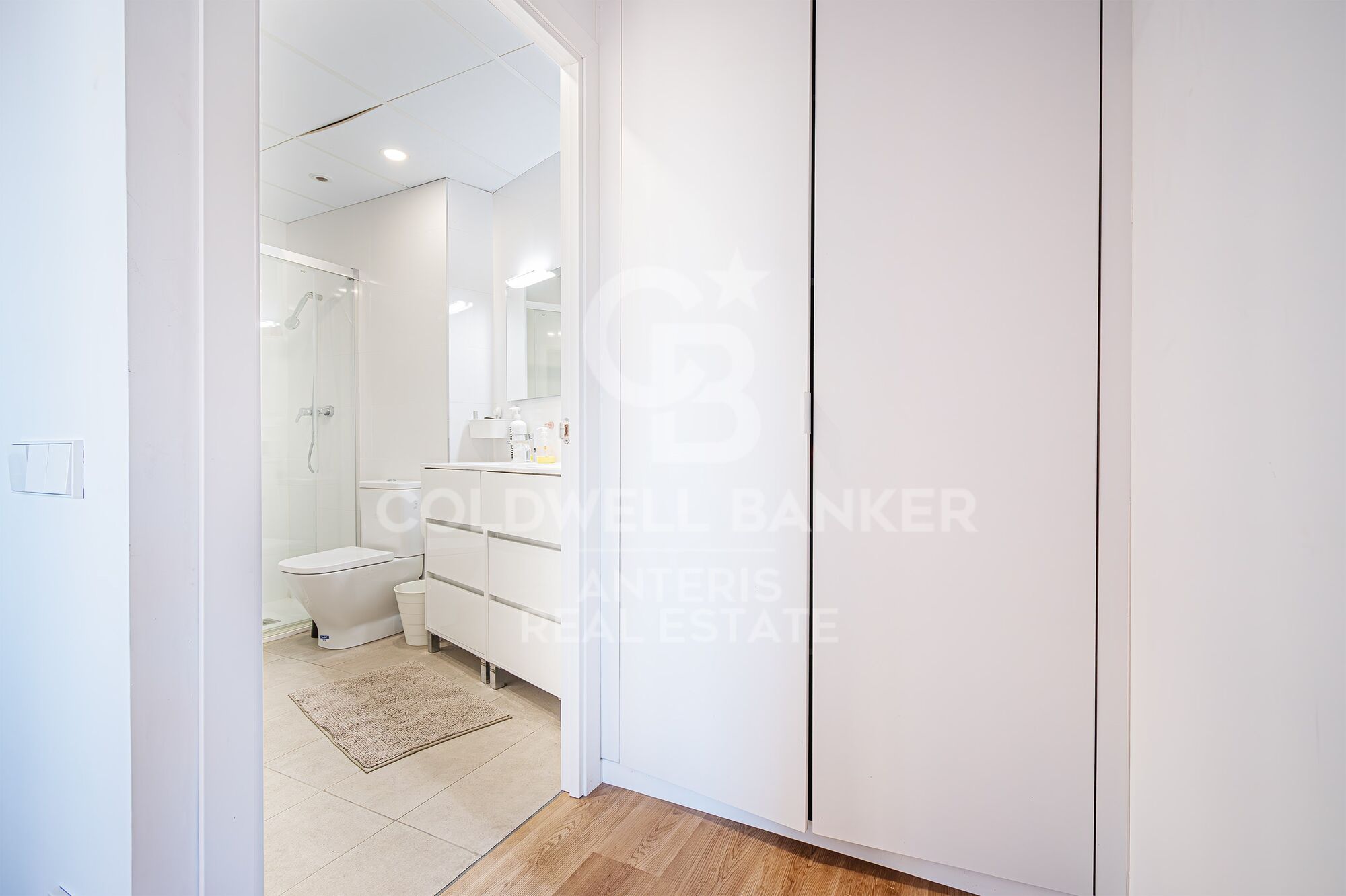 Ático reformado en Plaza Urquinaona