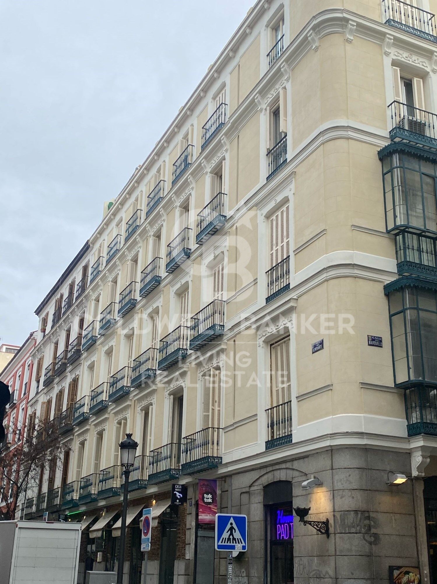 Two-flat House 4 Bedrooms Sale Madrid