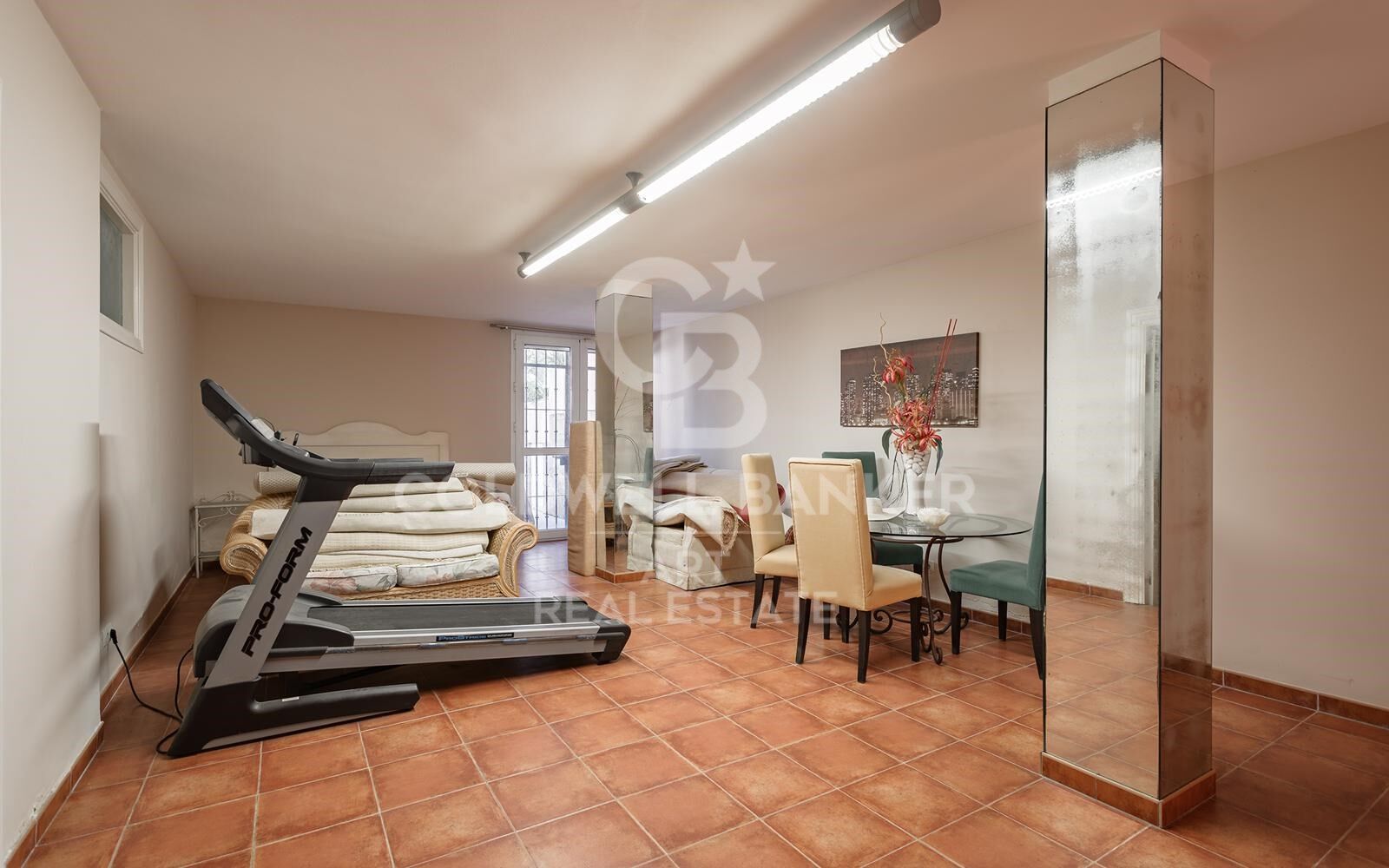 Superbe villa en front de mer sur la Nouvelle Mille d'Or, Estepona