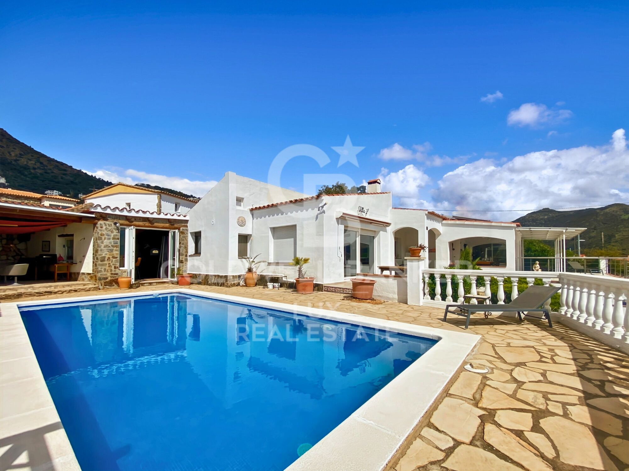 Maison avec vue mer à Mas Fumats, avec licence touristique