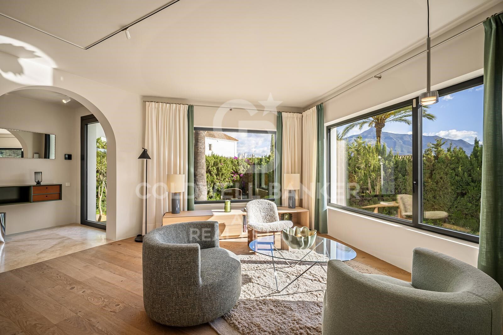 Elegante villa mediterránea en el corazón de Nueva Andalucía