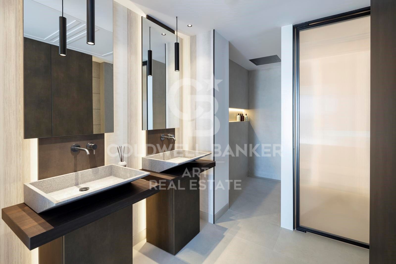 Modern brand-new masterpiece villa with panoramic views in La Quinta, Benahavís