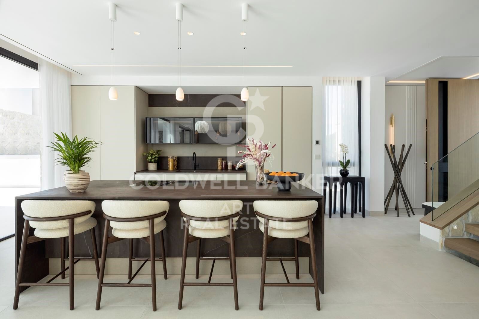 Obra maestra moderna a estrenar con vistas panorámicas en La Quinta, Benahavís