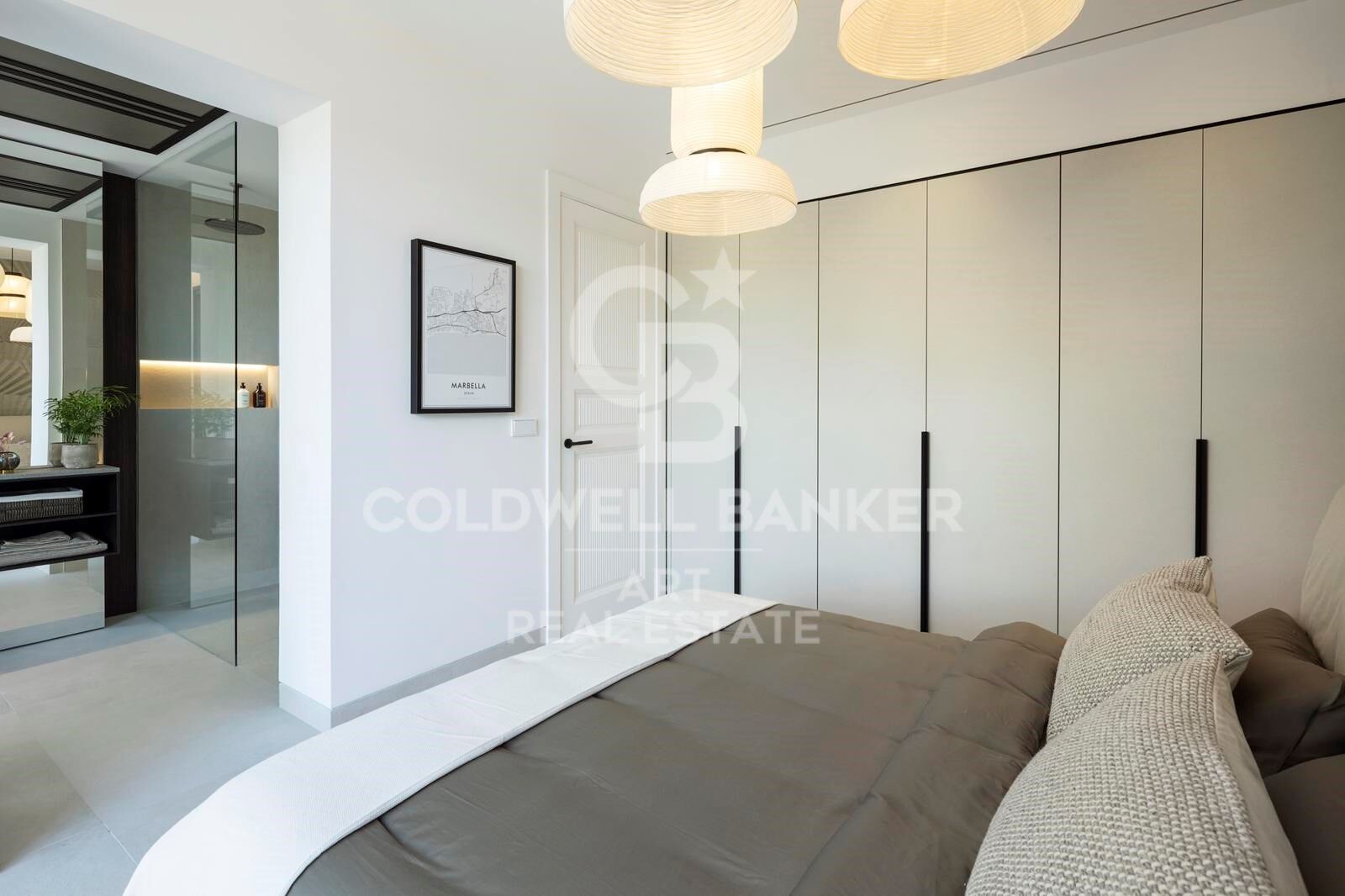 Obra maestra moderna a estrenar con vistas panorámicas en La Quinta, Benahavís