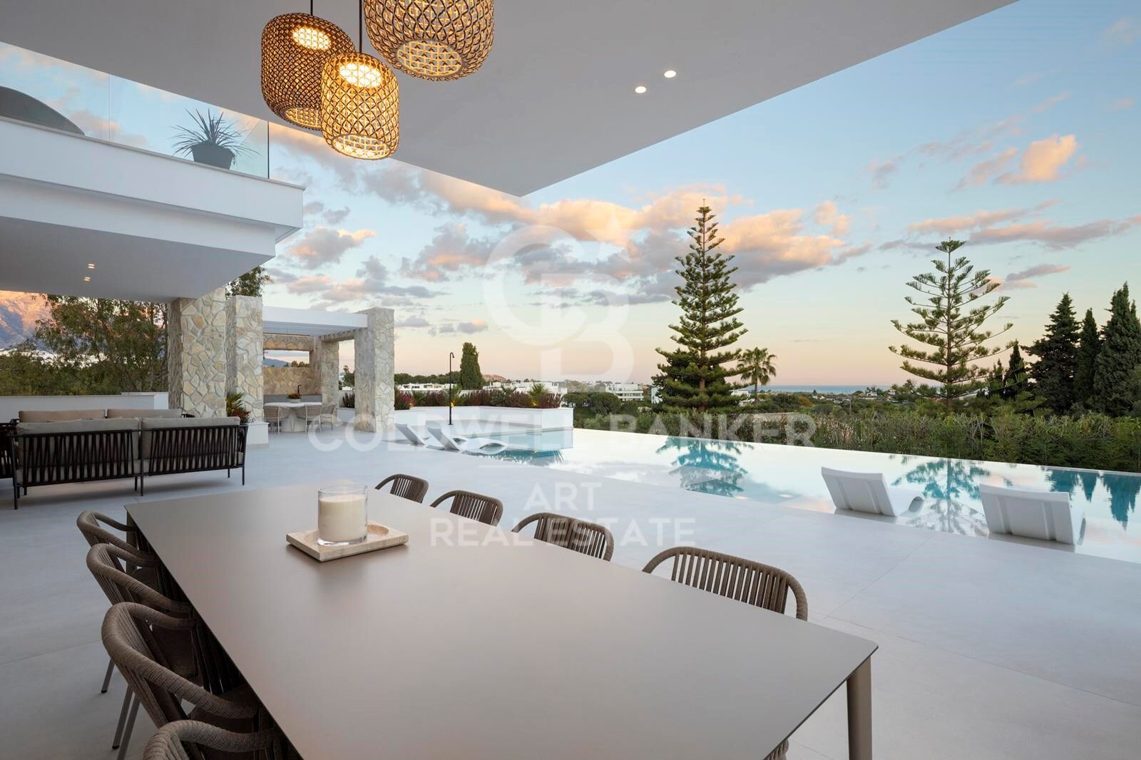 Obra maestra moderna a estrenar con vistas panorámicas en La Quinta, Benahavís