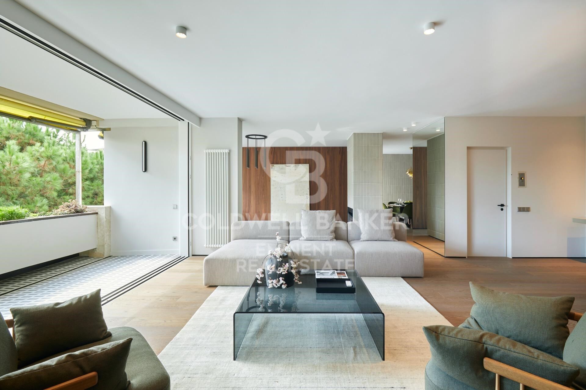 Exclusive renovated property for sale in the heart of Pedralbes!