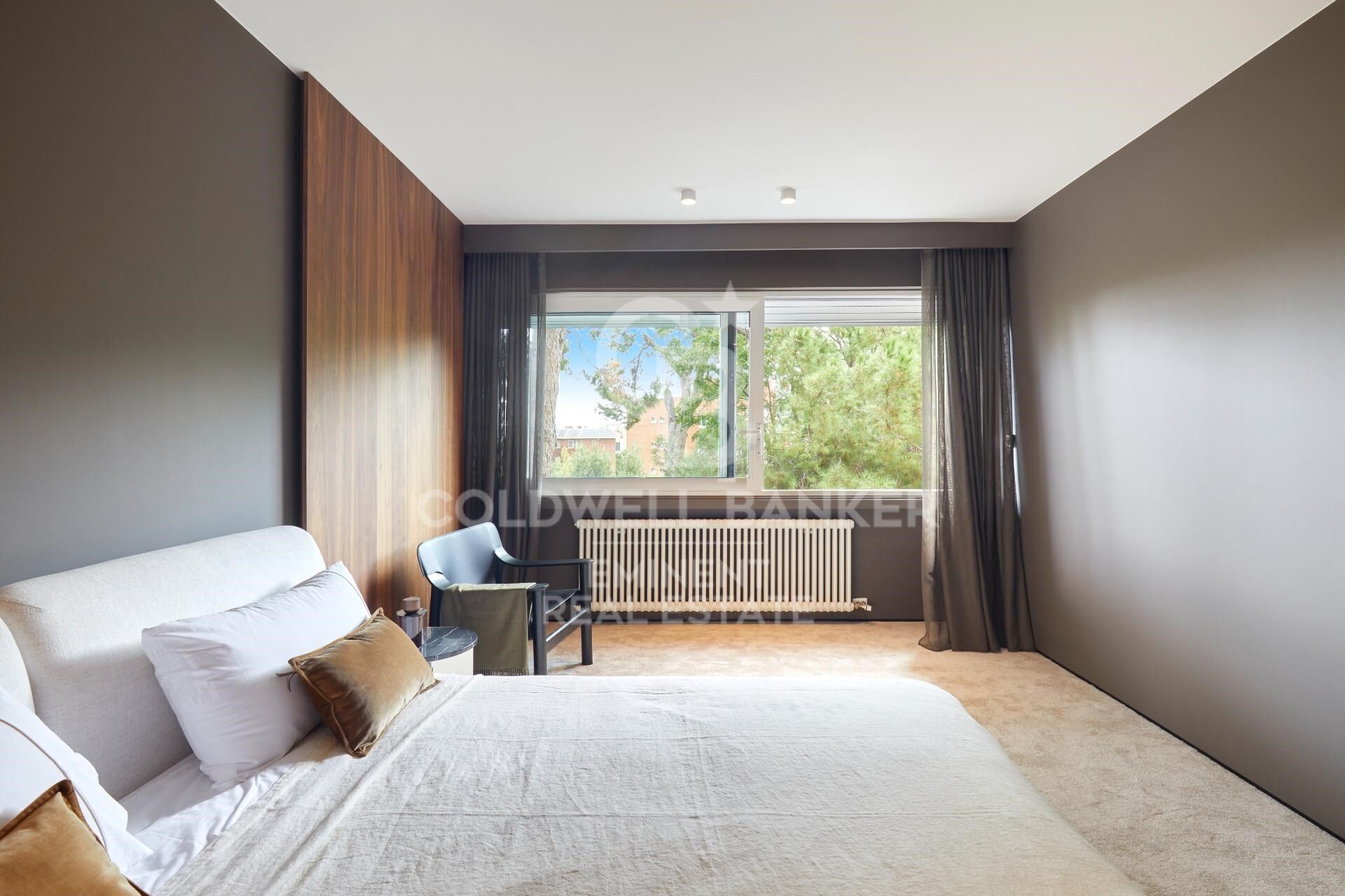 Exclusive renovated property for sale in the heart of Pedralbes!
