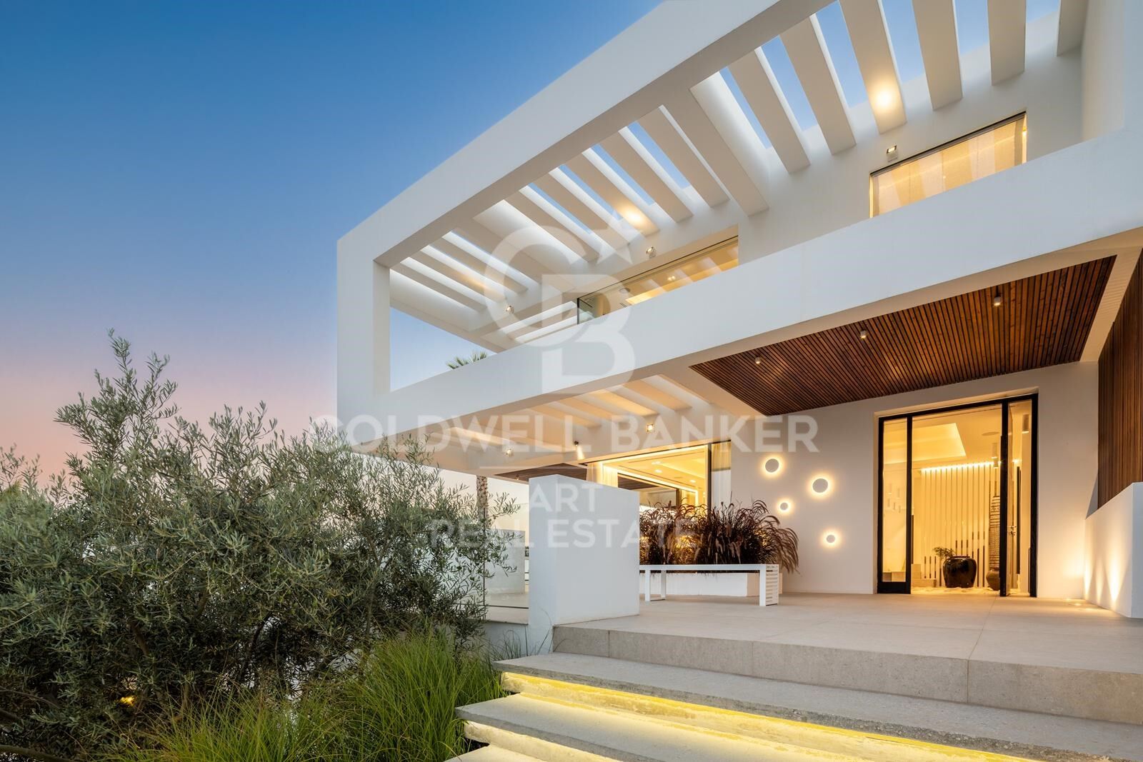 Villa contemporaine avec vue panoramique sur la mer à La Quinta, Benahavís